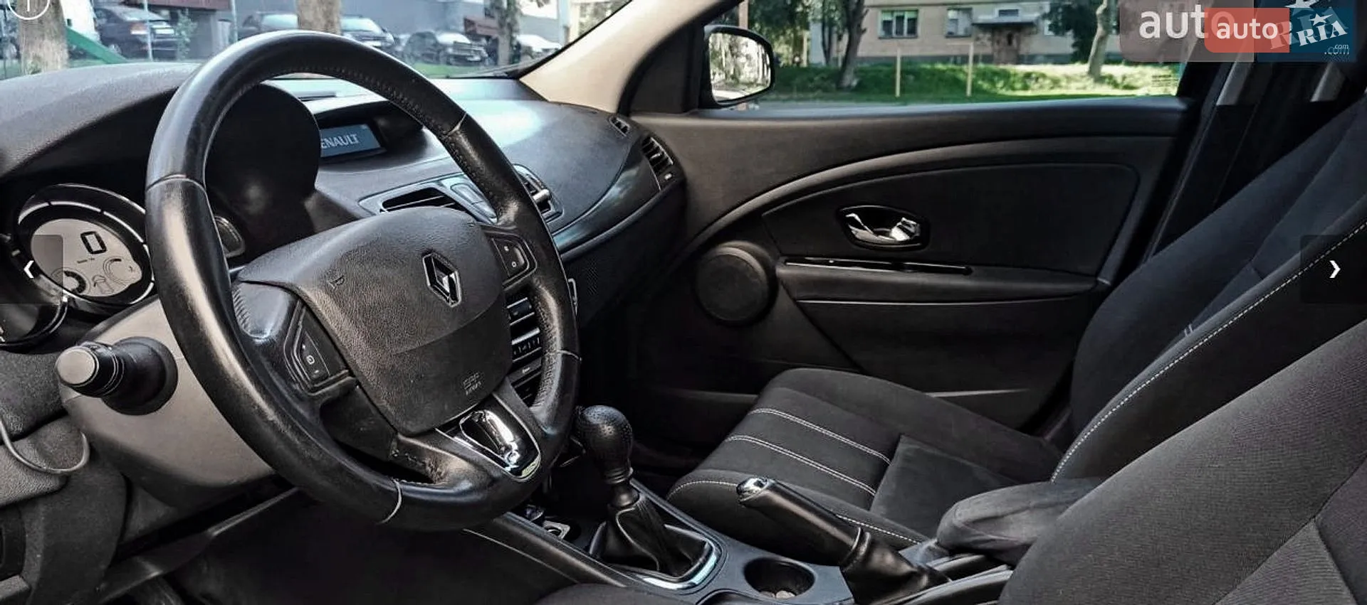 2015 Renault Megane - мініатюра 28