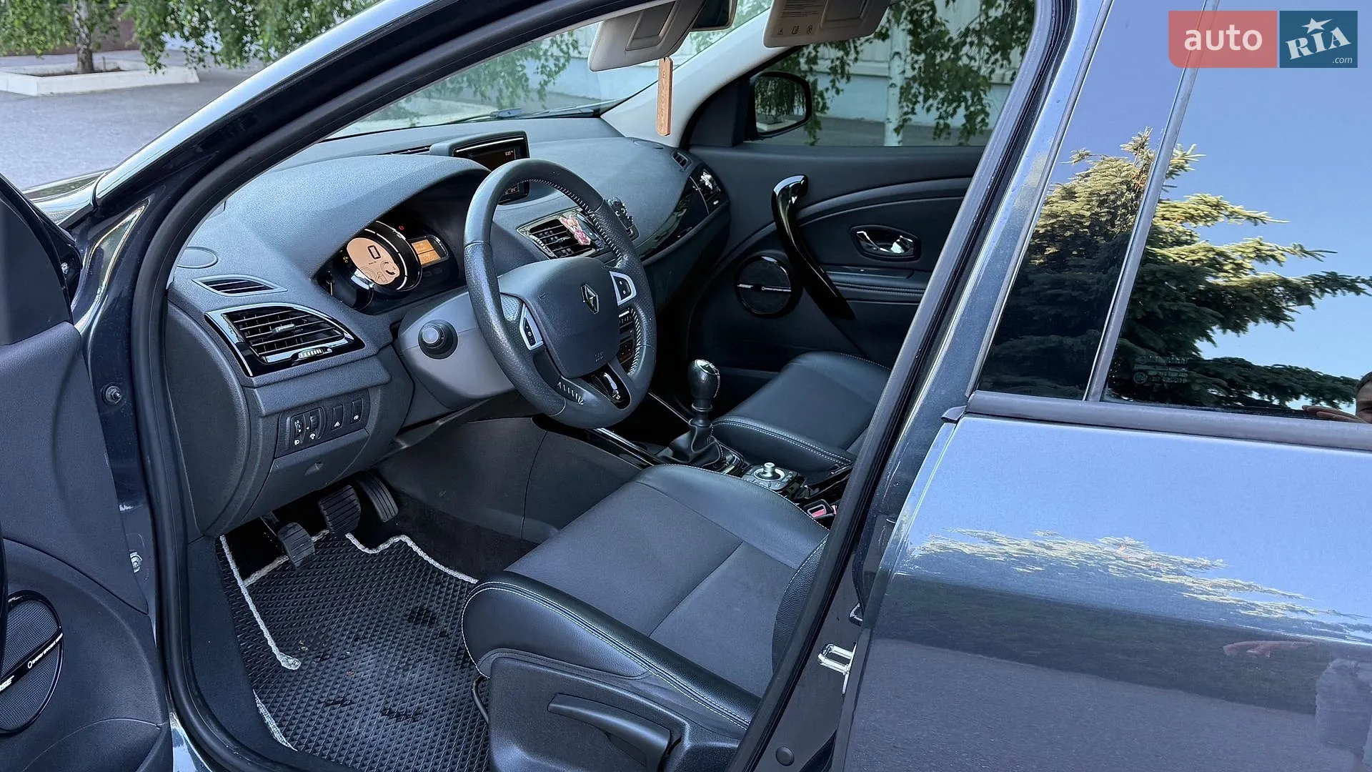 2012 Renault Megane - мініатюра 32