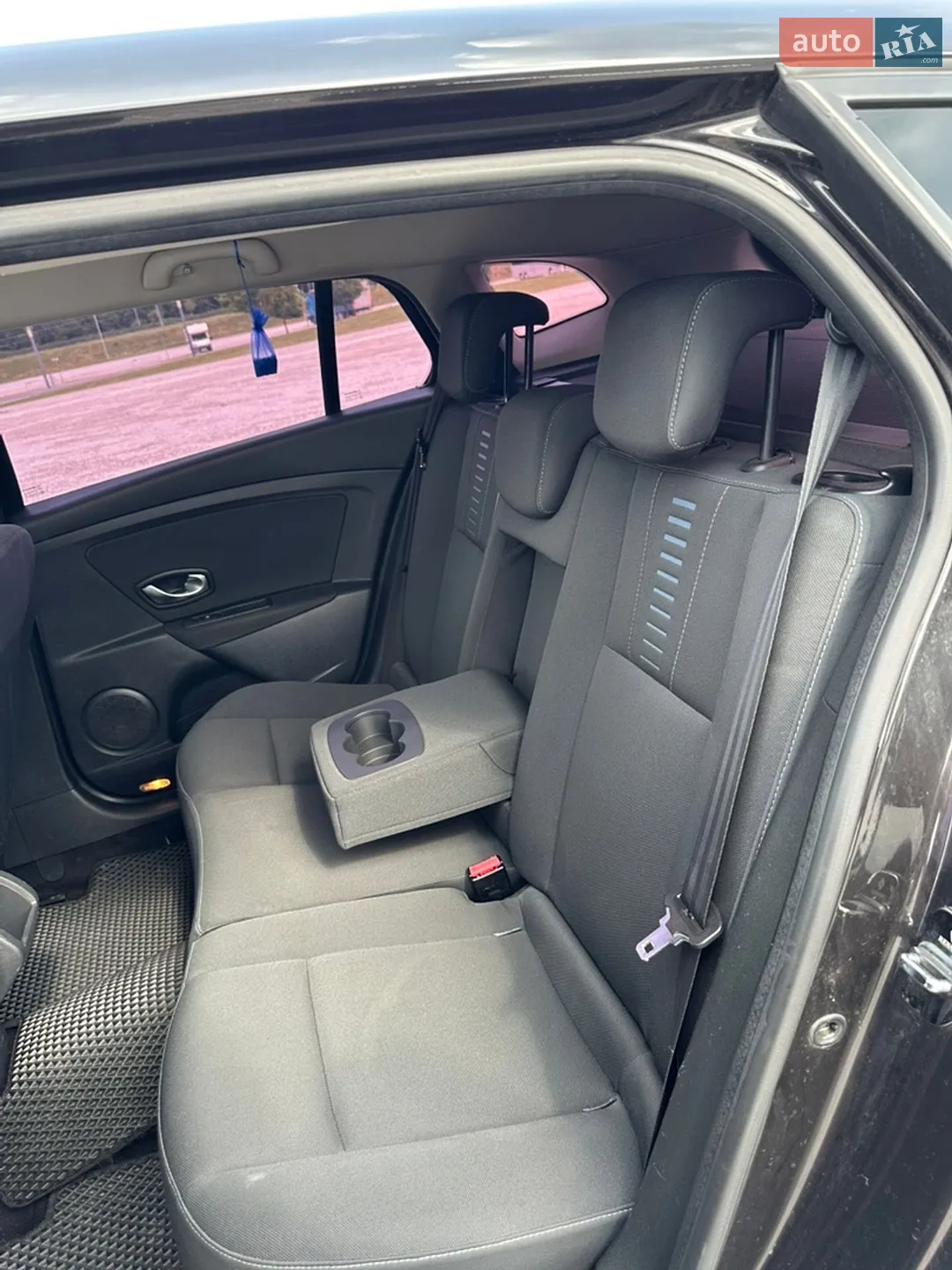 2010 Renault Megane - мініатюра 23