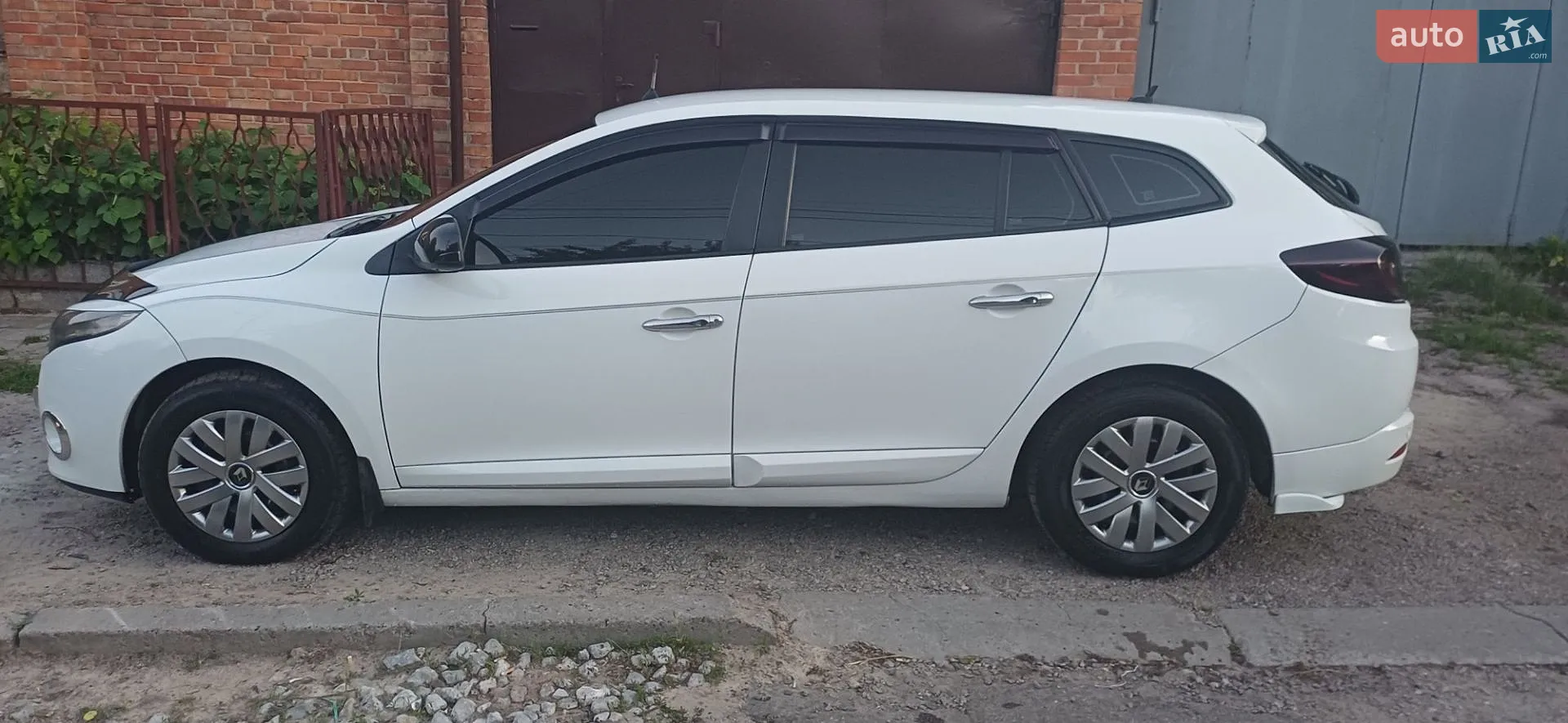 2010 Renault Megane - мініатюра 8