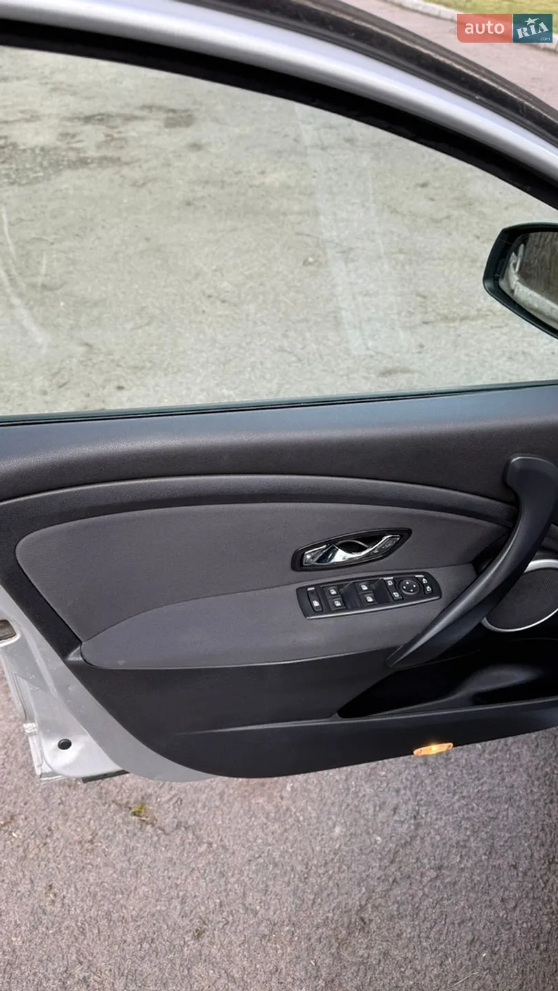 2012 Renault Megane - мініатюра 17