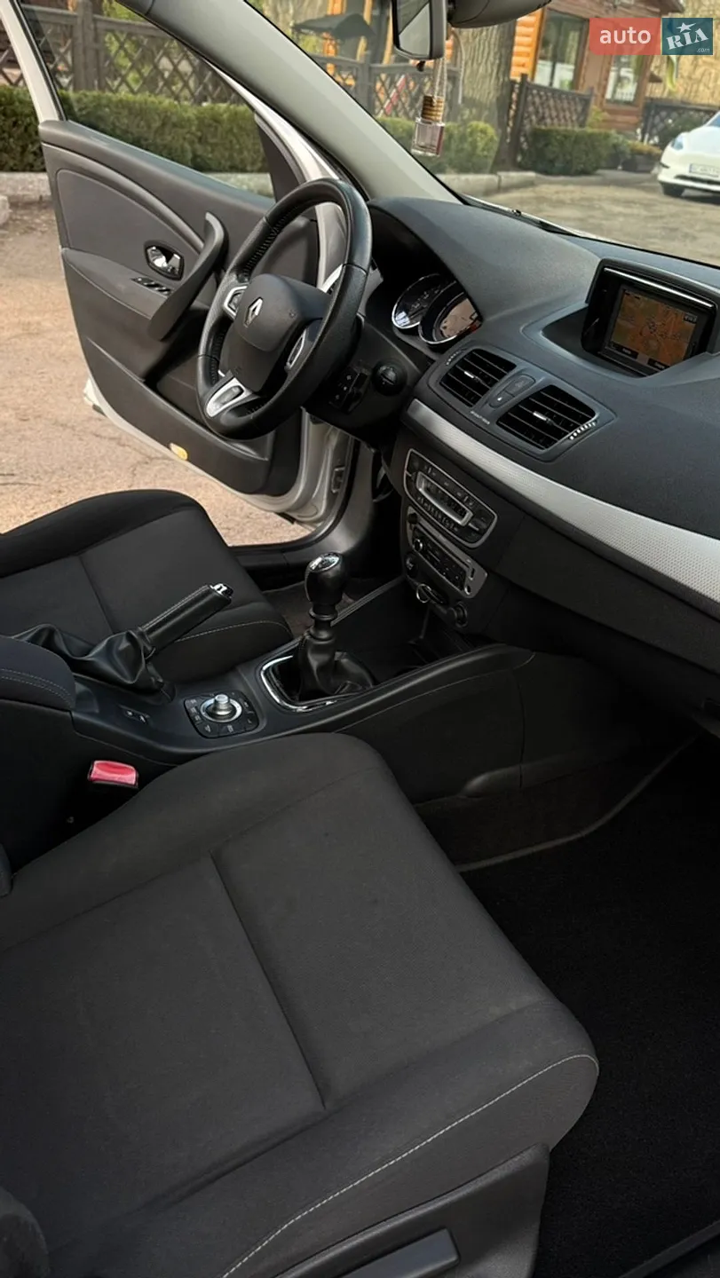 2012 Renault Megane - мініатюра 27