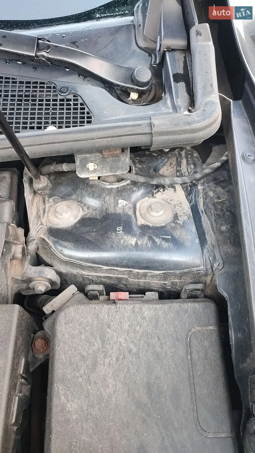 2010 Renault Megane - мініатюра 27
