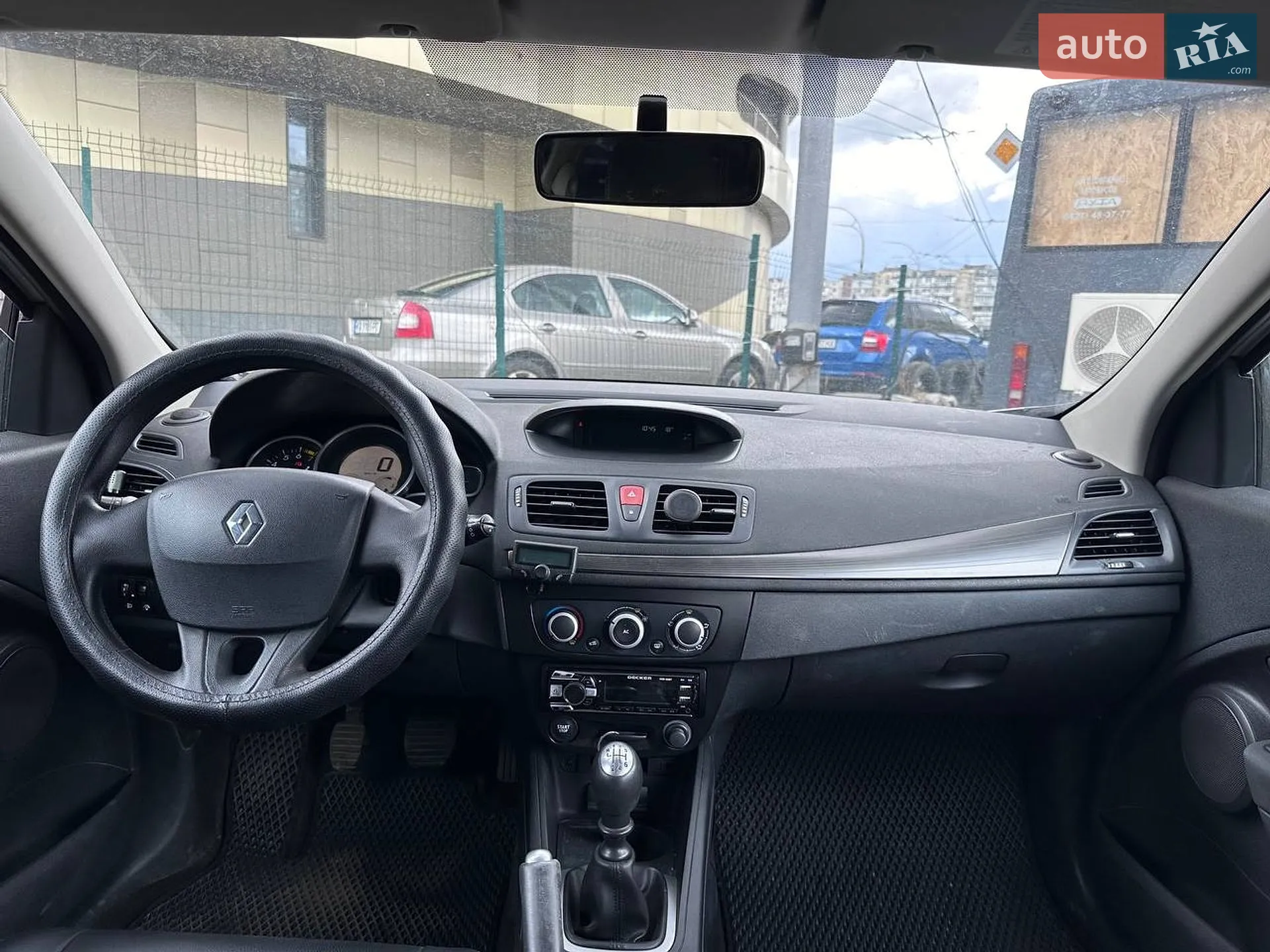 2010 Renault Megane - мініатюра 13