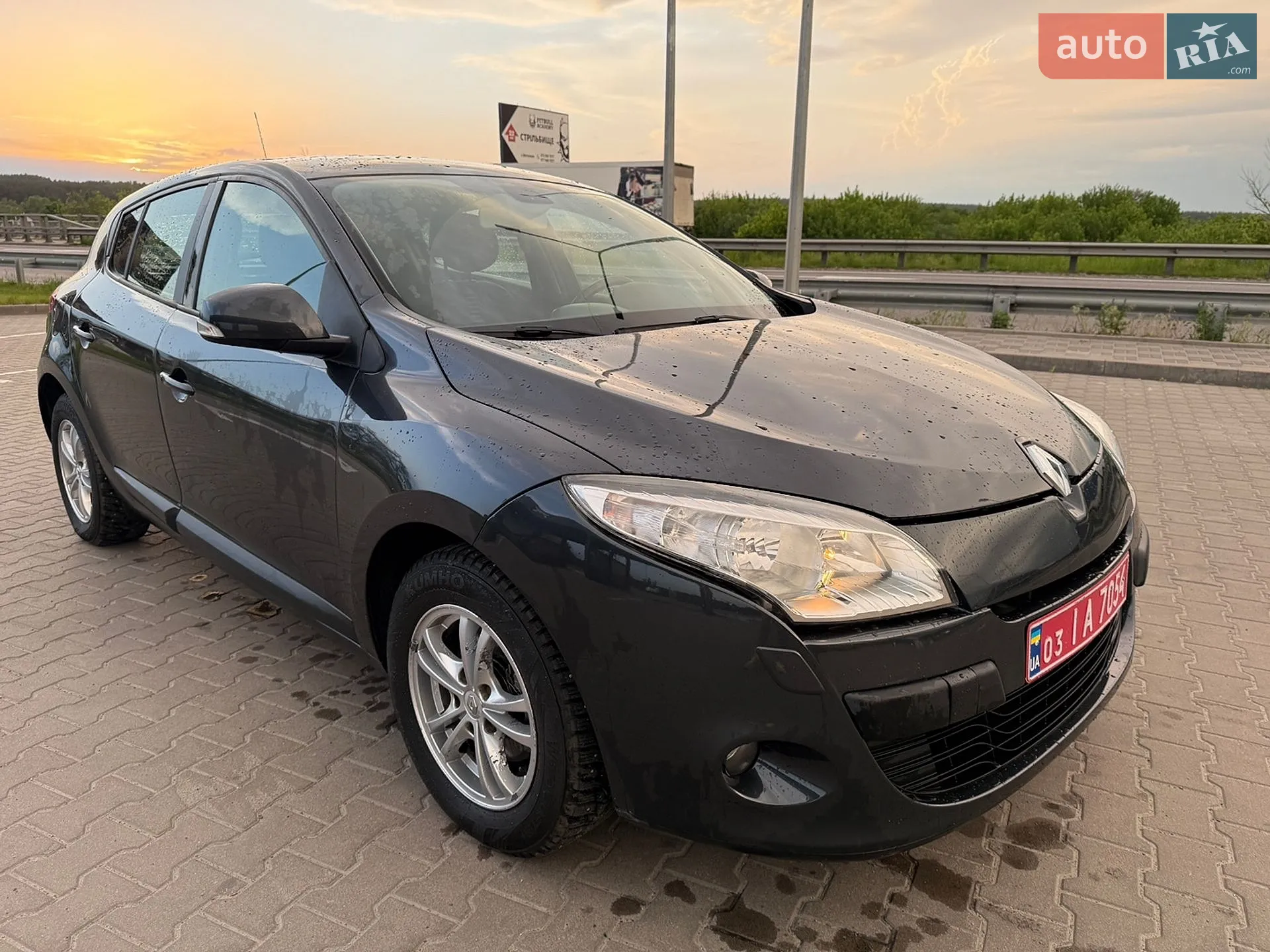 2010 Renault Megane - мініатюра 13