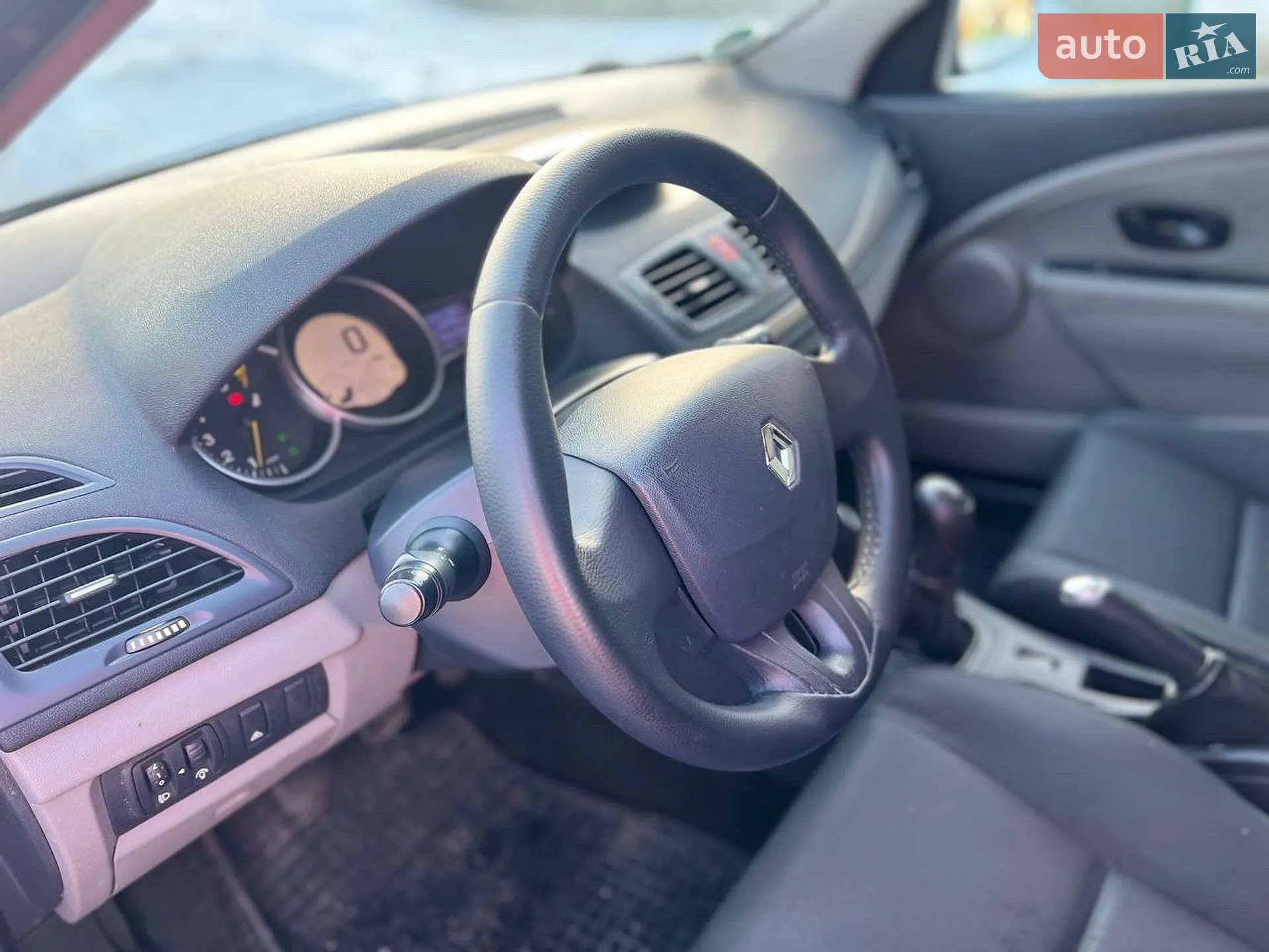 2010 Renault Megane - мініатюра 2