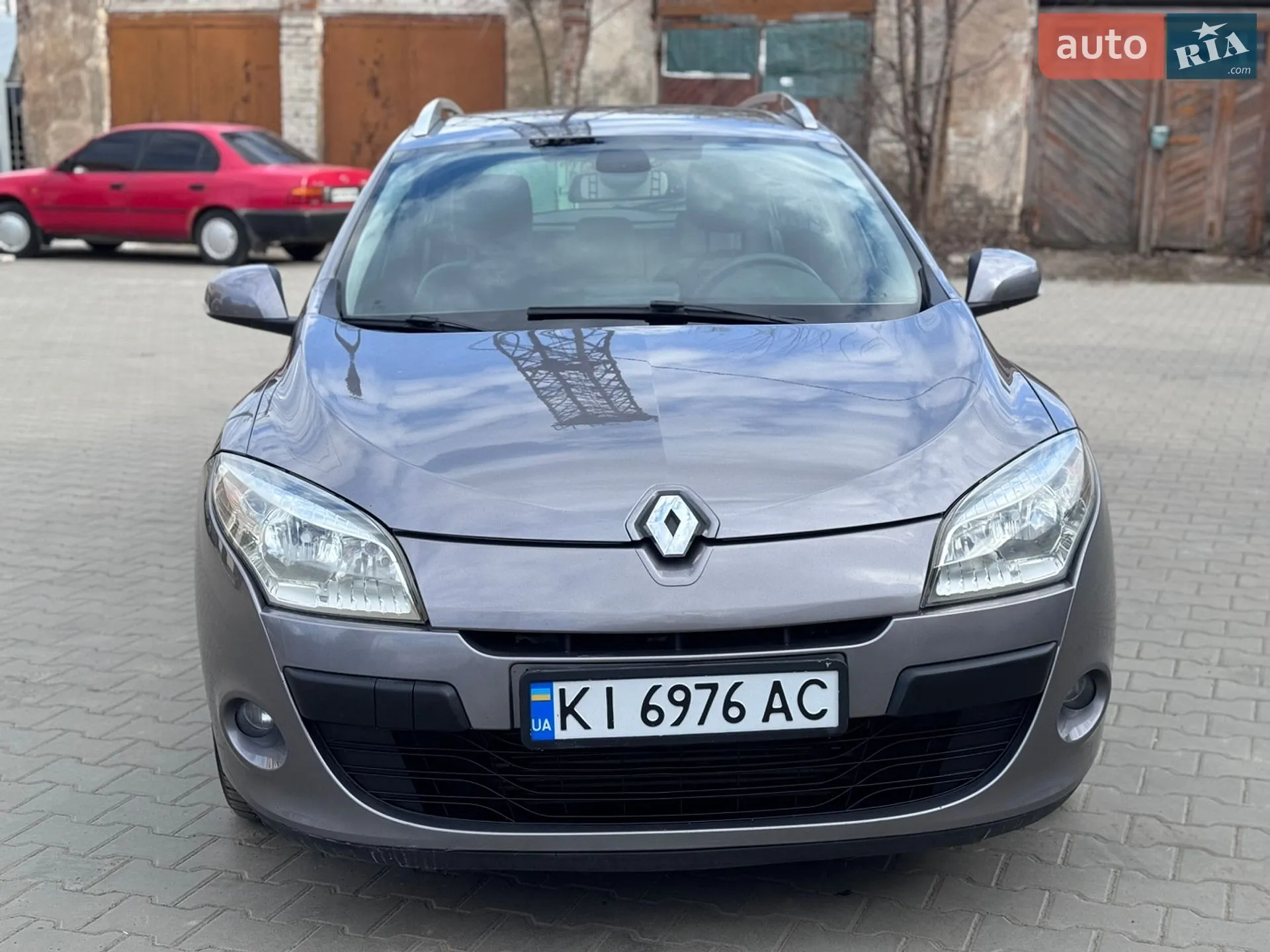2010 Renault Megane - мініатюра 2