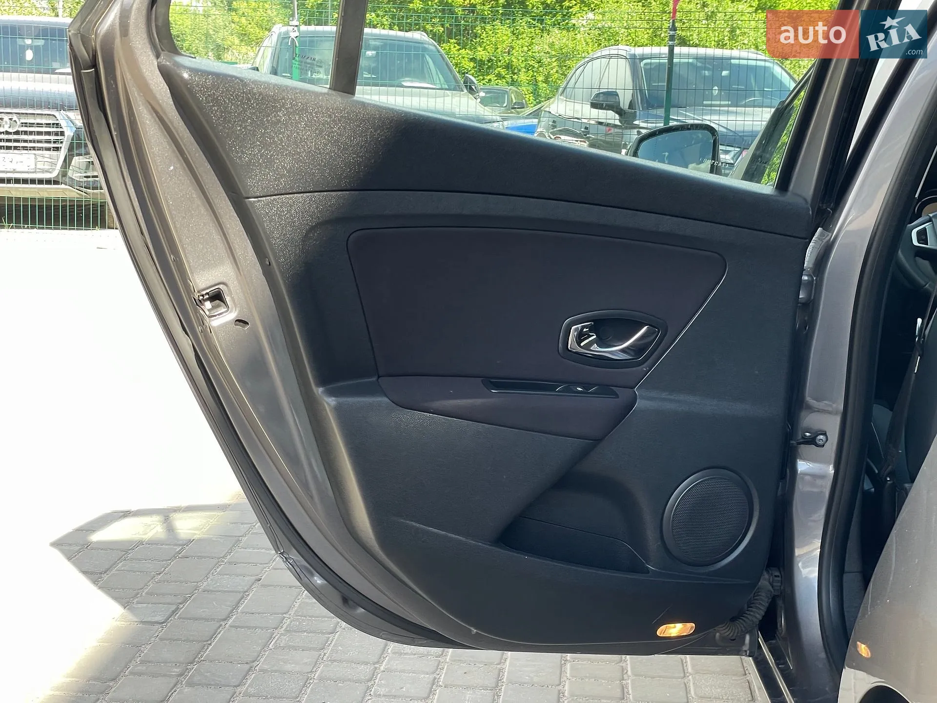 2012 Renault Megane - мініатюра 26