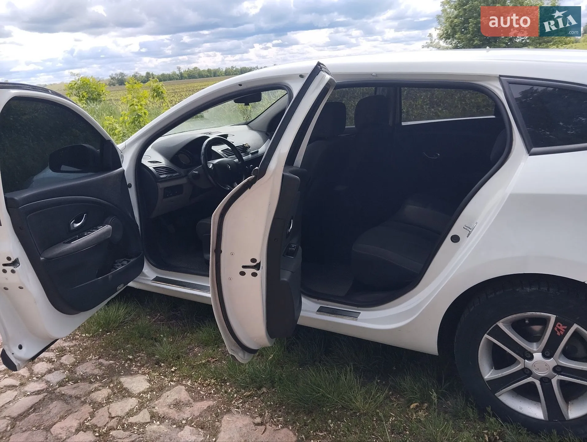 2012 Renault Megane - мініатюра 12