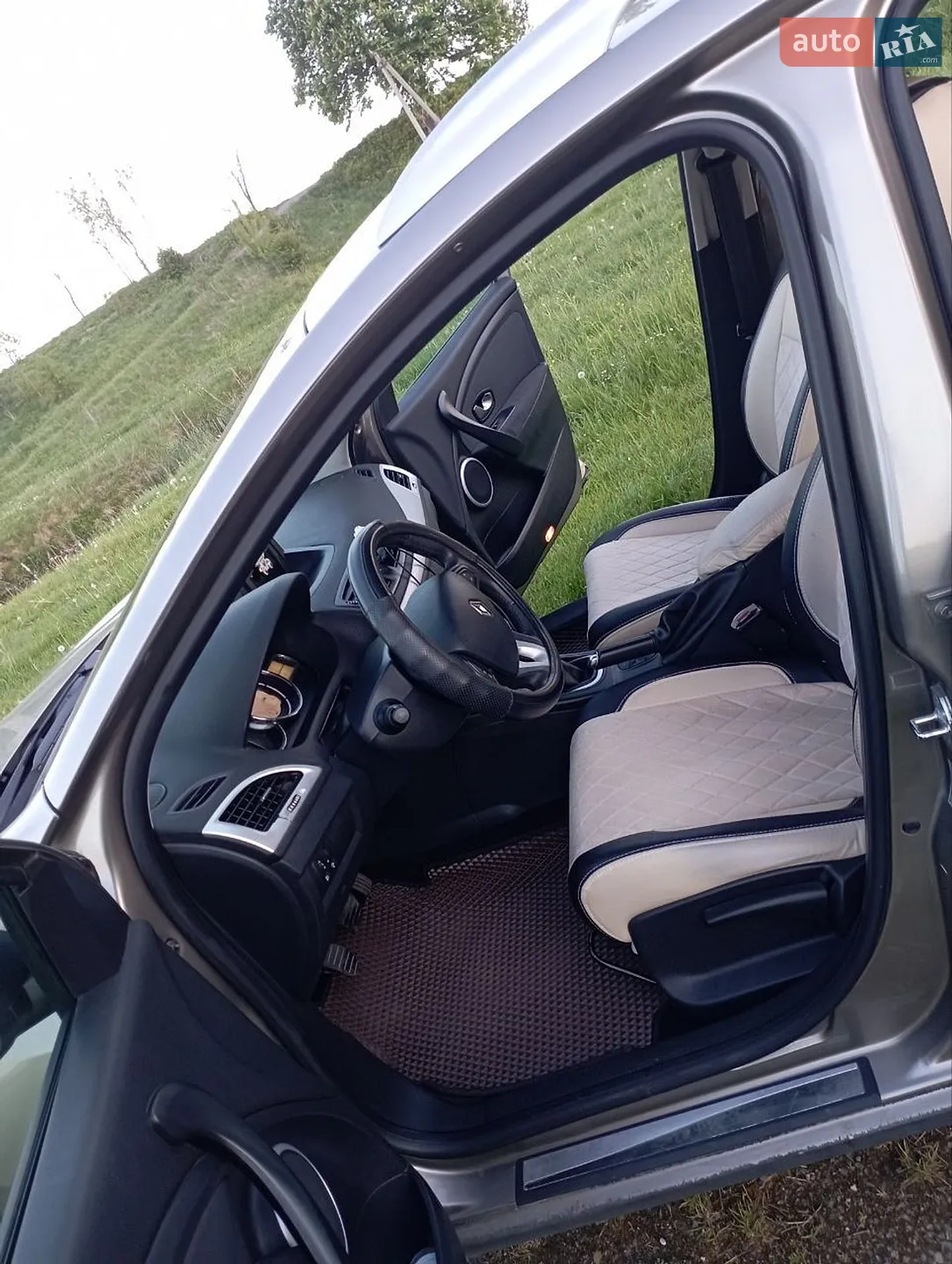 2011 Renault Megane - мініатюра 3