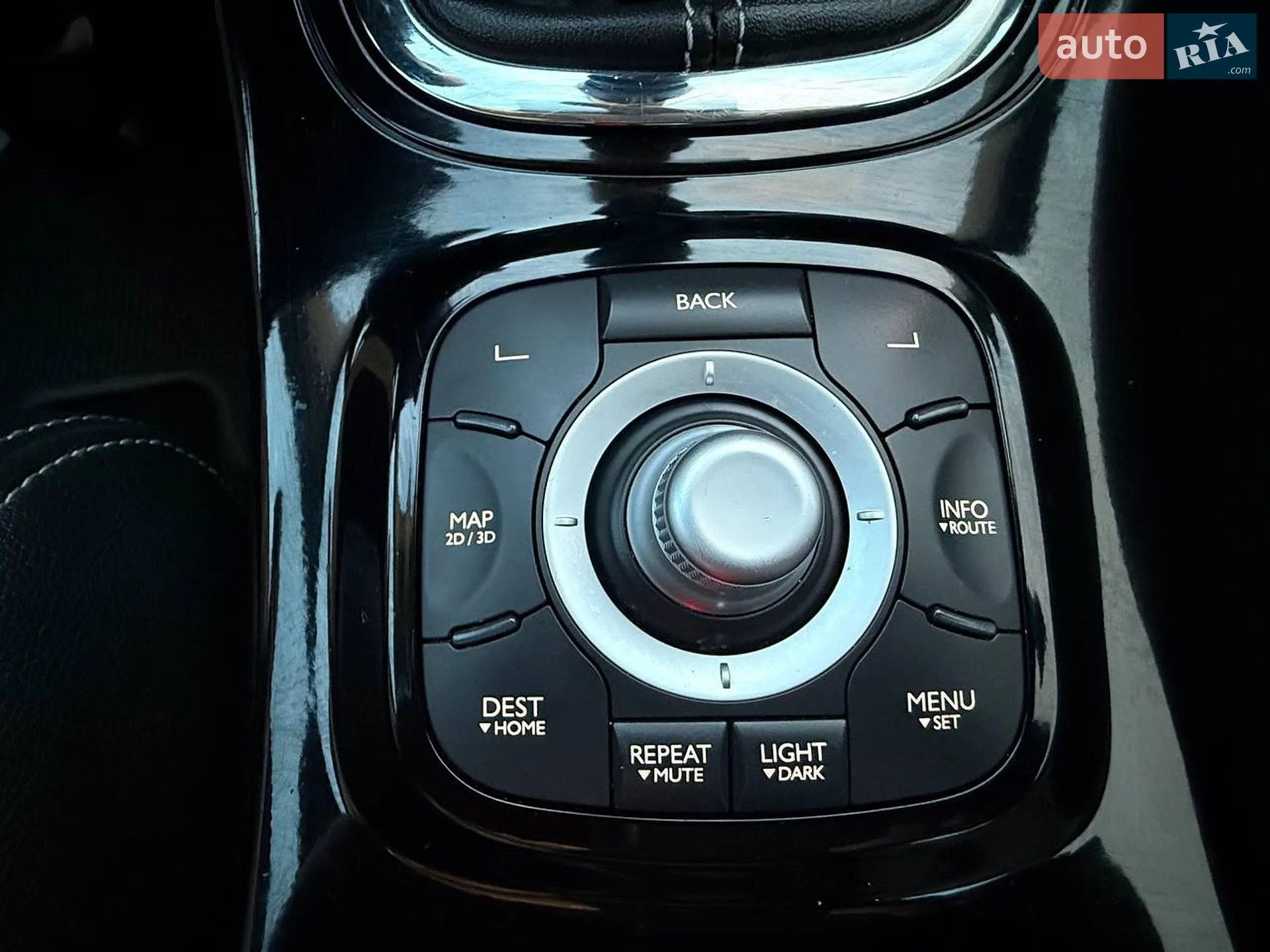 2012 Renault Megane - мініатюра 34
