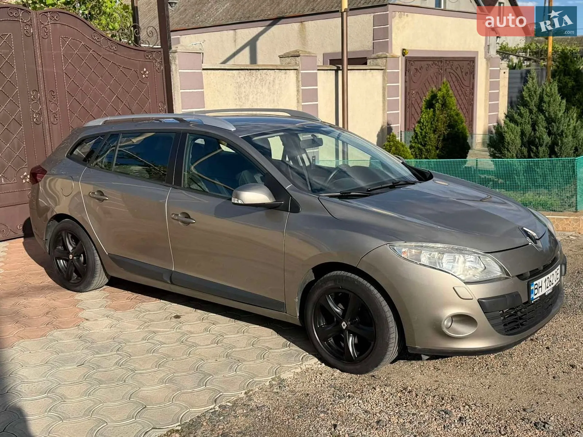 2010 Renault Megane - мініатюра 2