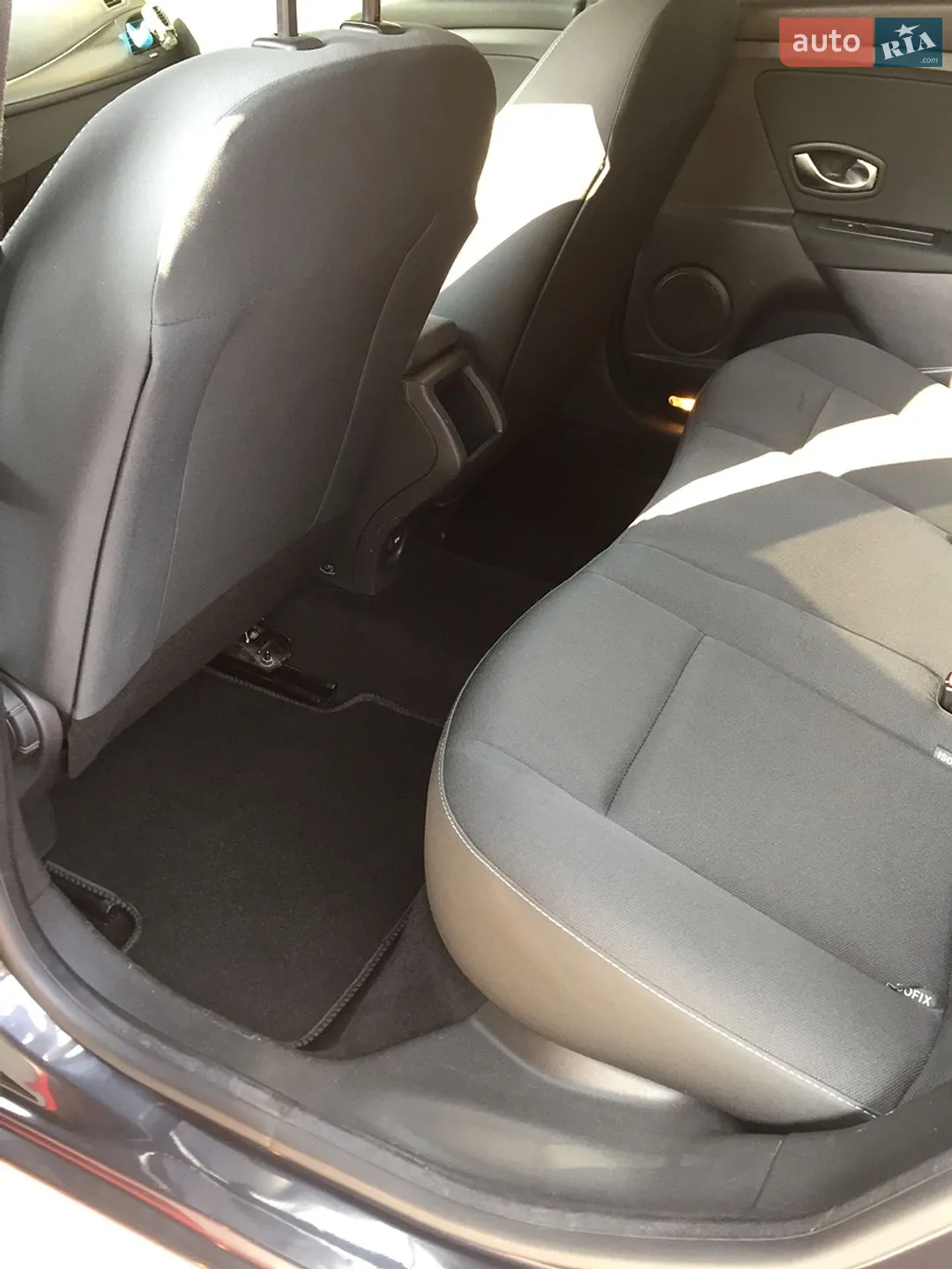 2010 Renault Megane - мініатюра 9