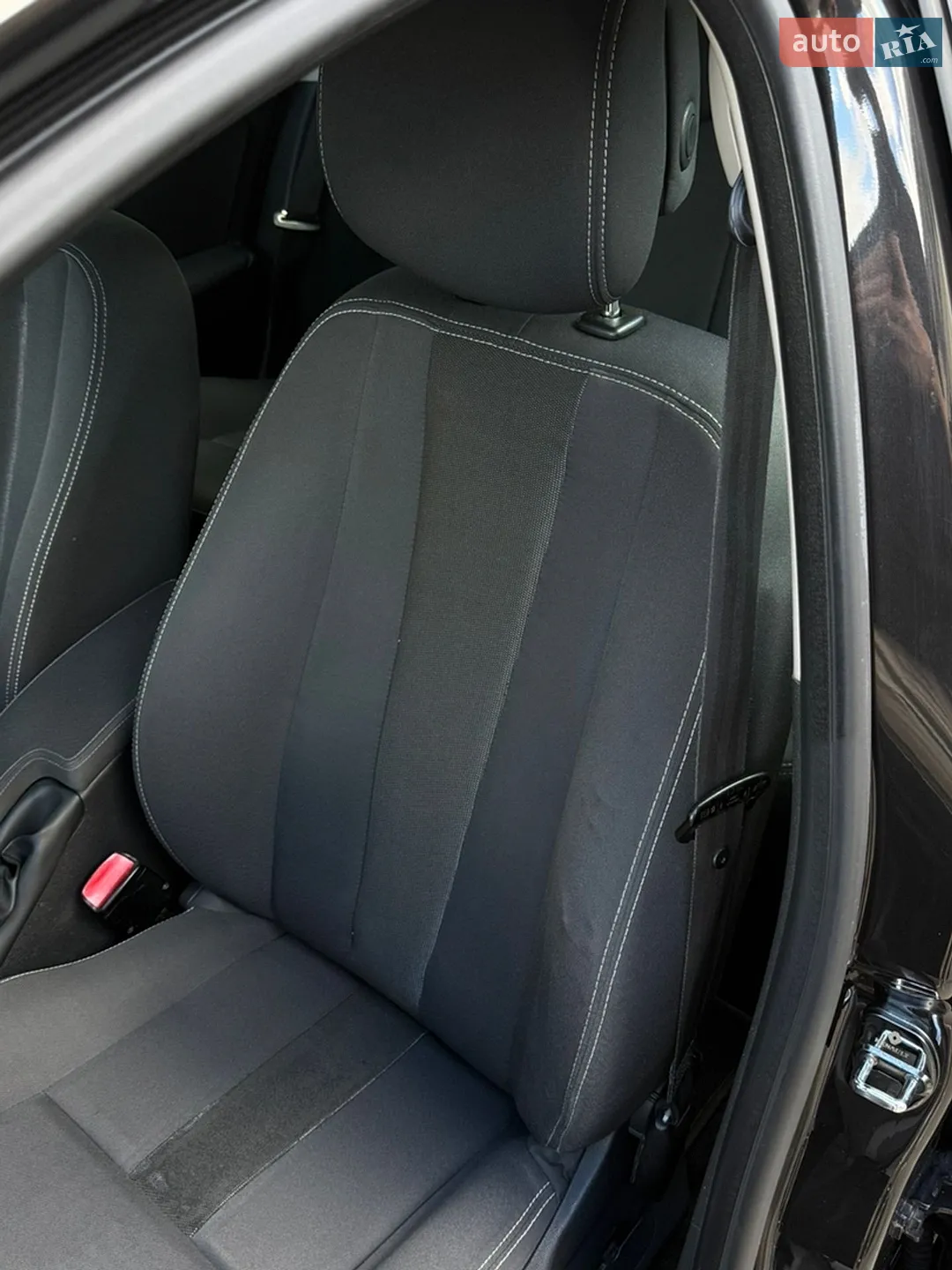 2010 Renault Megane - мініатюра 48
