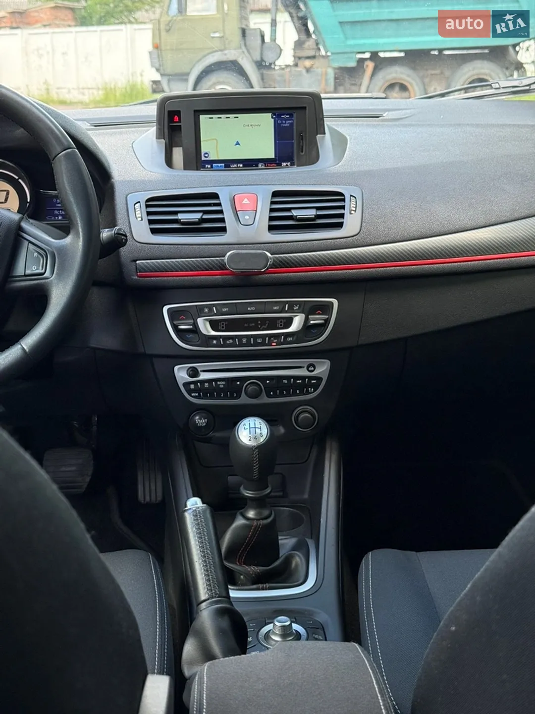 2010 Renault Megane - мініатюра 75