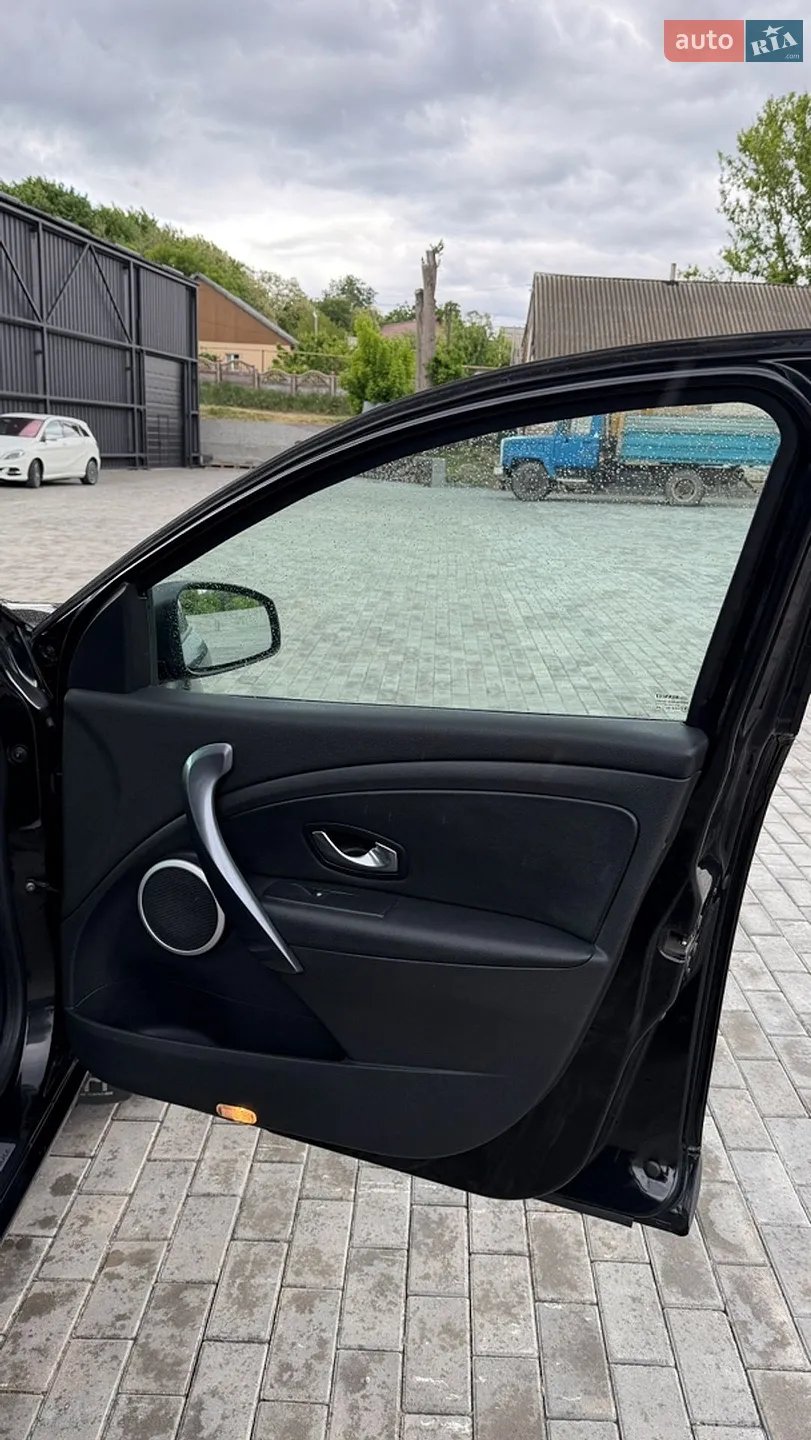 2011 Renault Megane - мініатюра 33