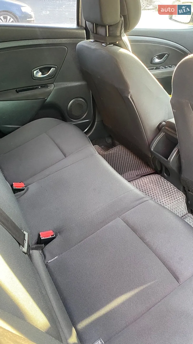 2011 Renault Megane - мініатюра 11