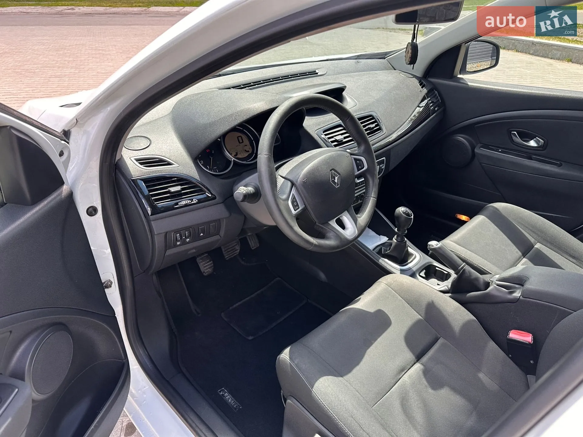 2011 Renault Megane - мініатюра 8