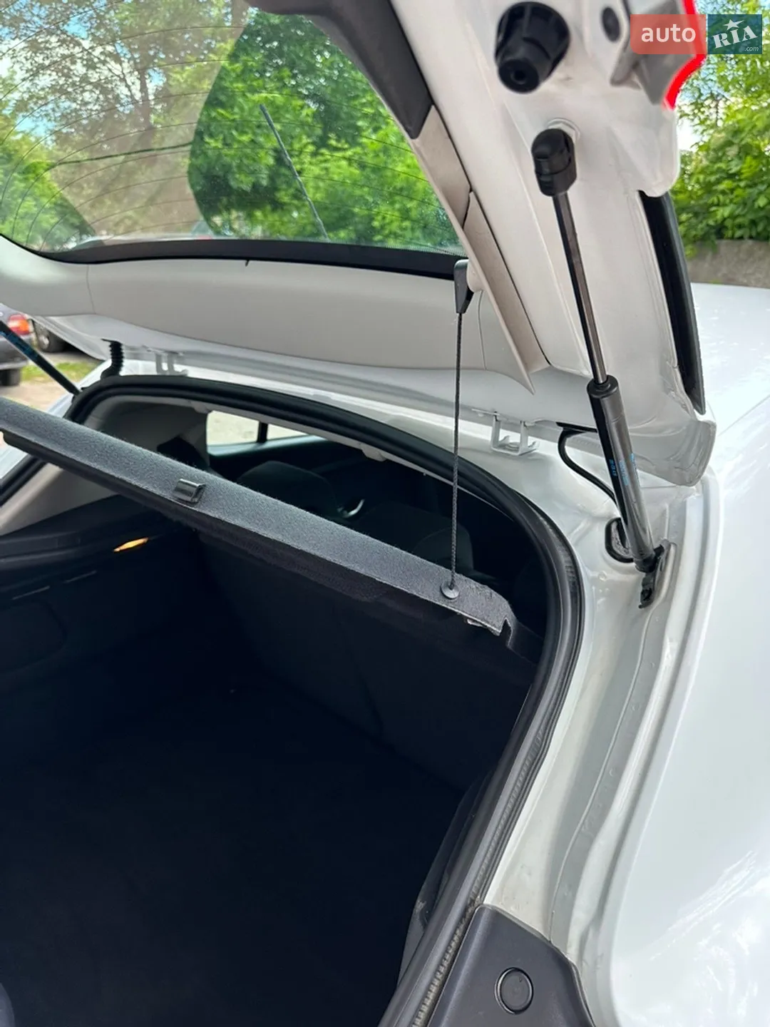 2010 Renault Megane - мініатюра 12