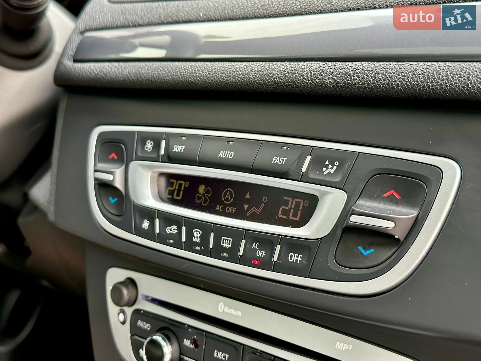 2013 Renault Megane - мініатюра 44