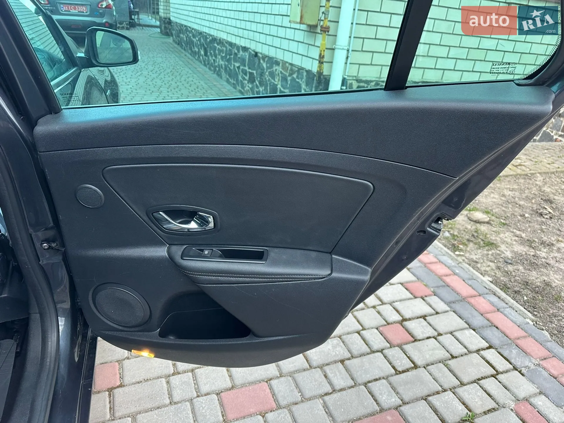 2012 Renault Megane - мініатюра 29