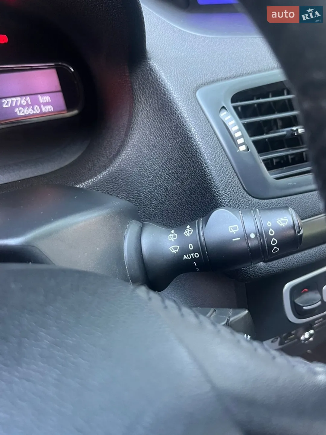 2014 Renault Megane - мініатюра 8