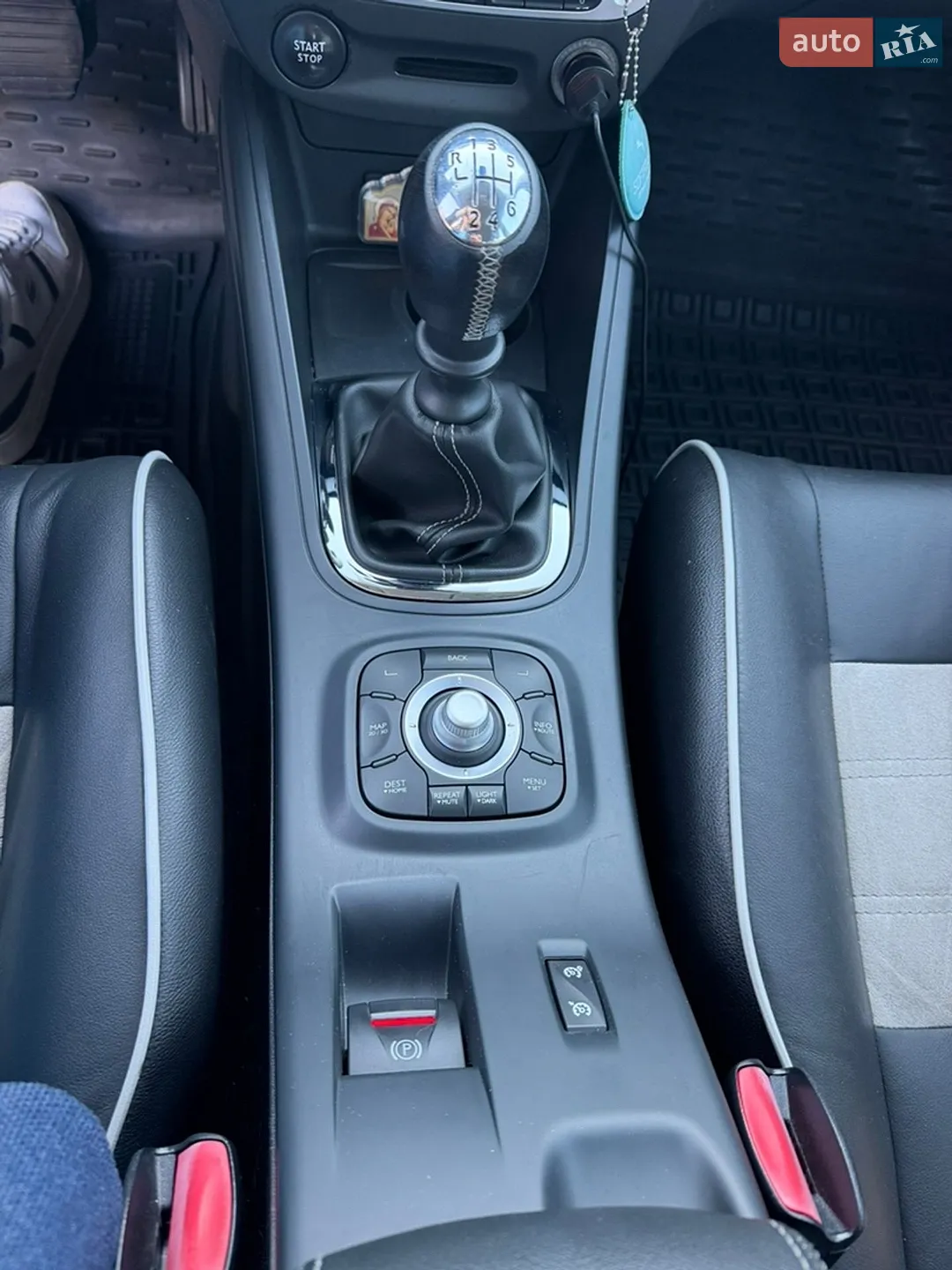 2012 Renault Megane - мініатюра 18