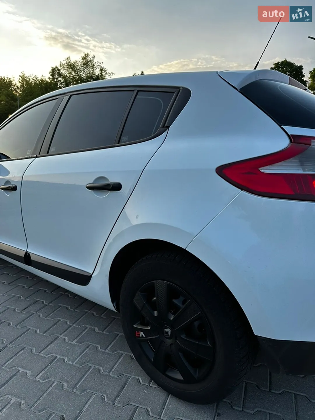2010 Renault Megane - мініатюра 16