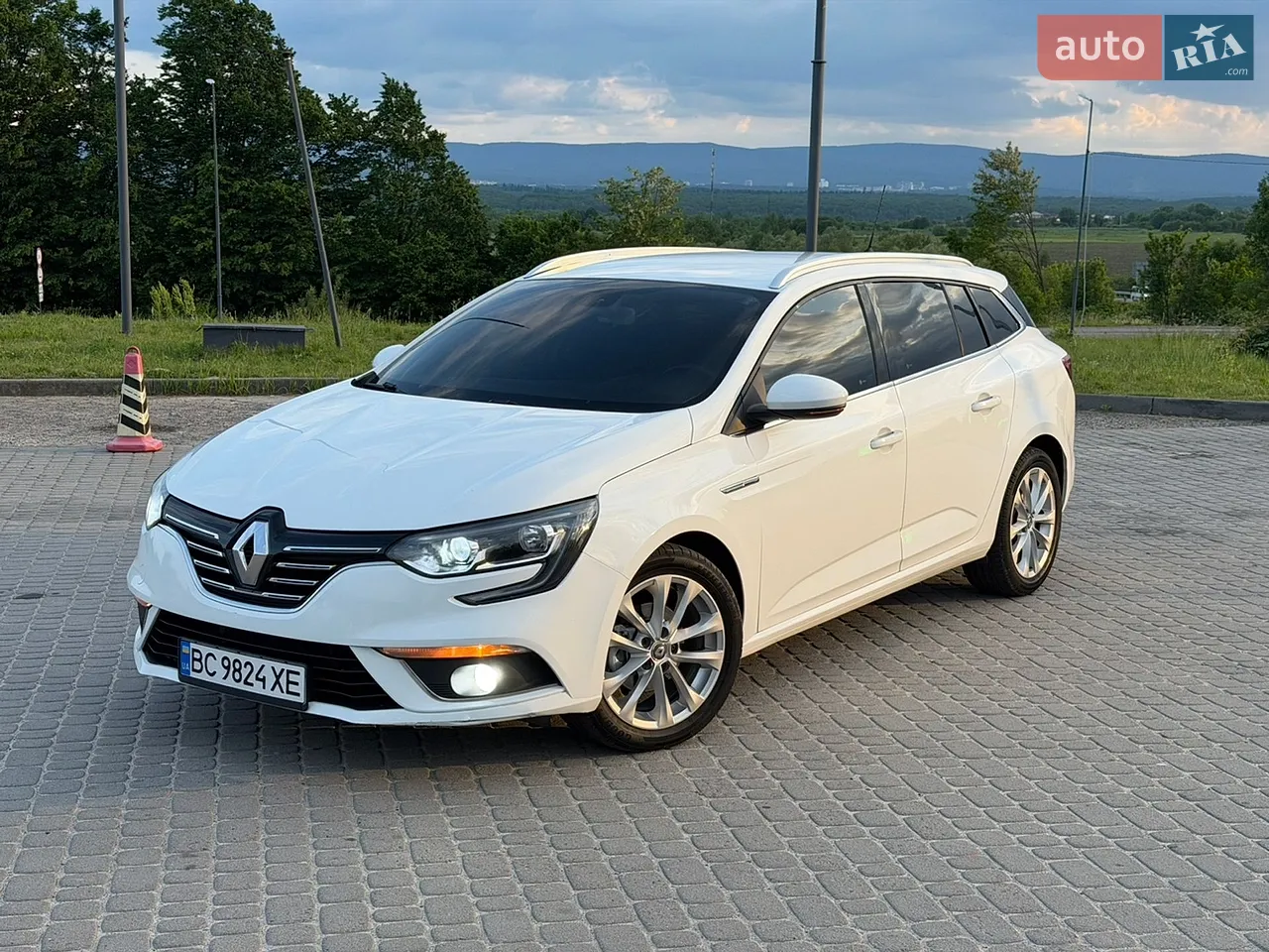 2010 Renault Megane - мініатюра 25