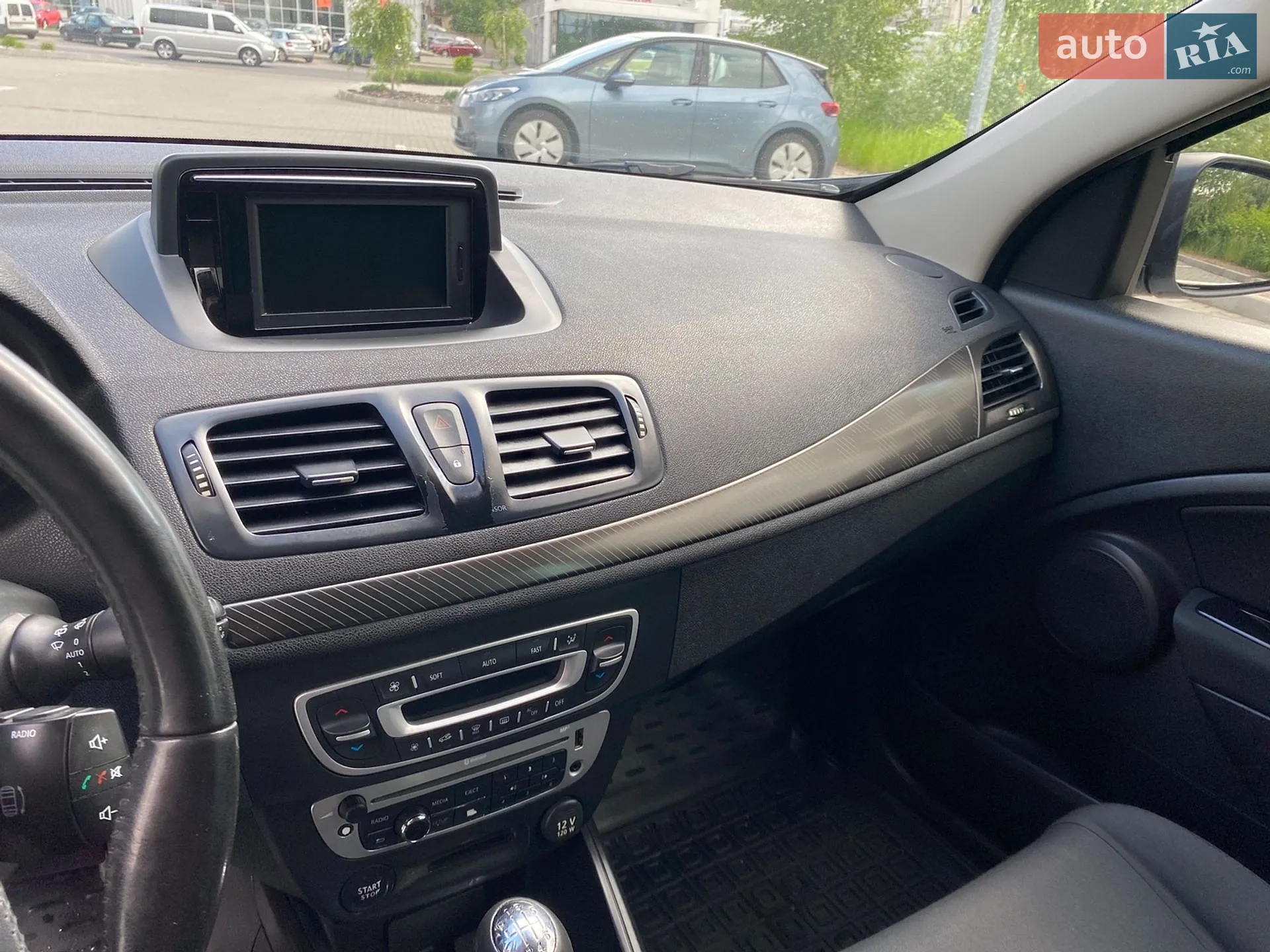 2013 Renault Megane - мініатюра 25
