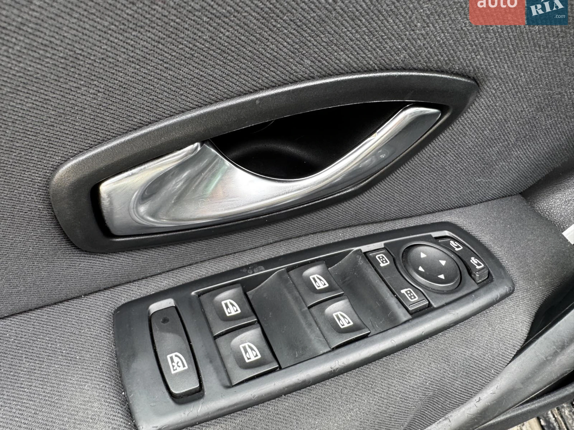 2010 Renault Megane - мініатюра 29