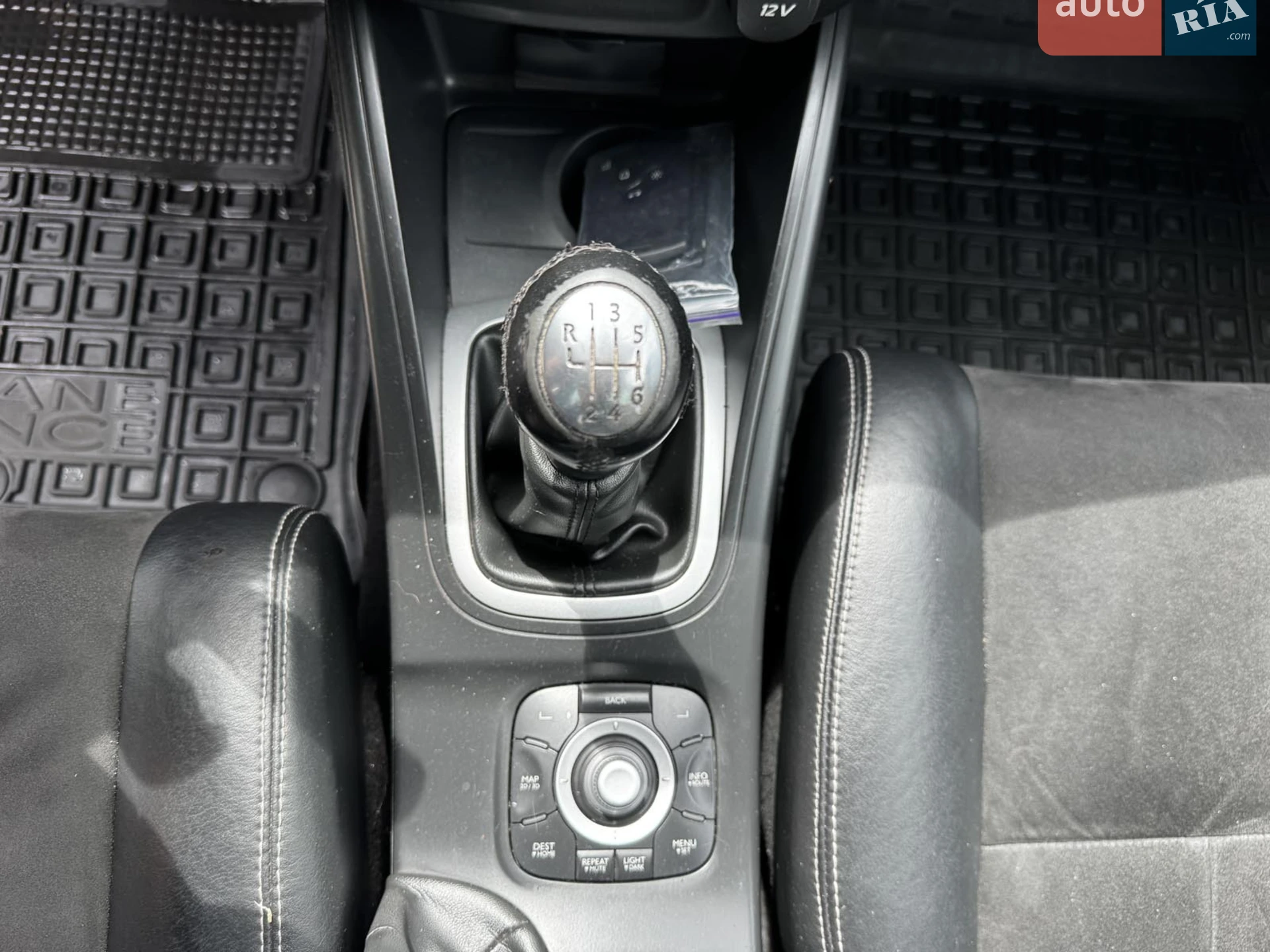 2010 Renault Megane - мініатюра 34
