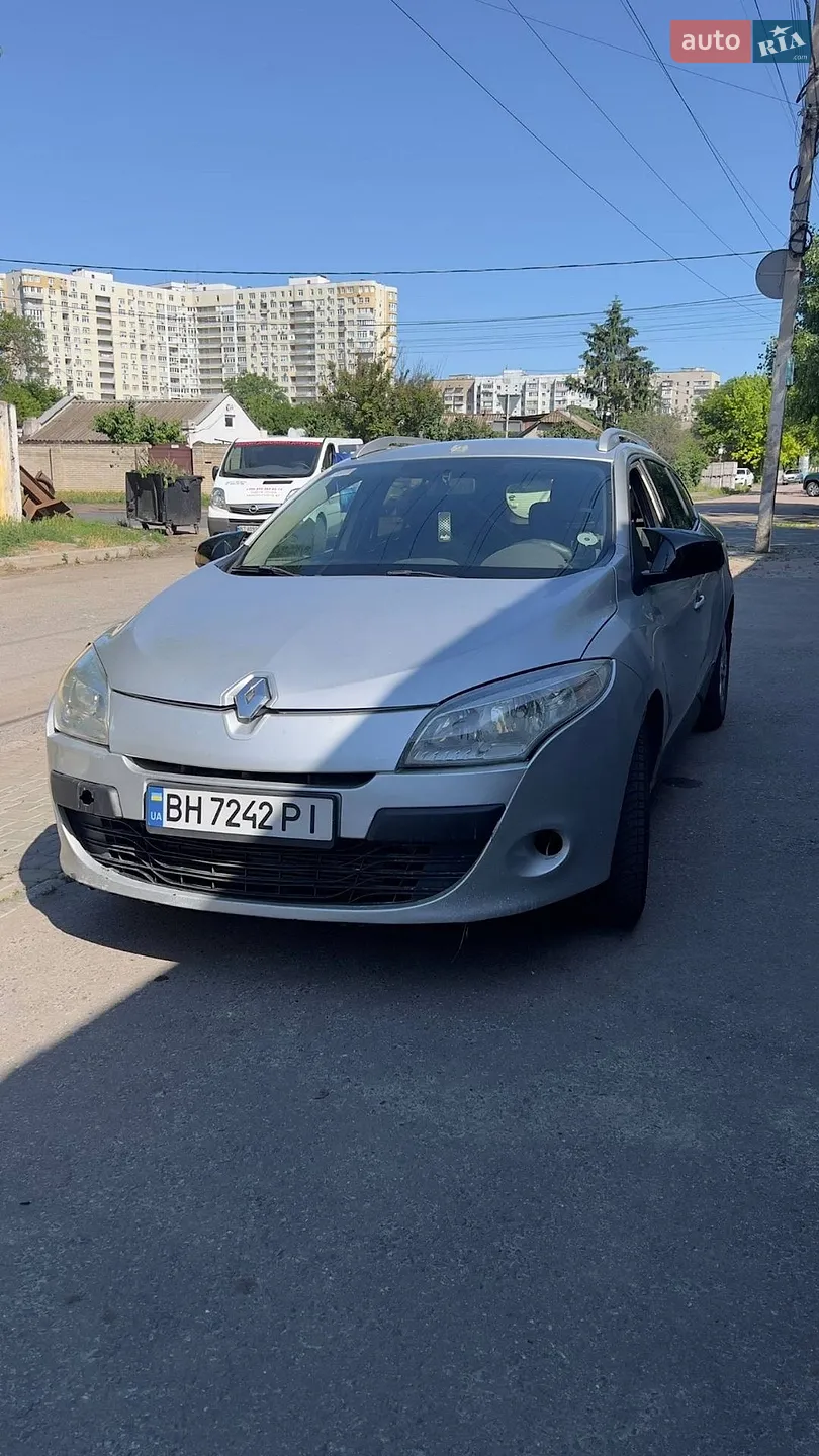 2011 Renault Megane - мініатюра 2