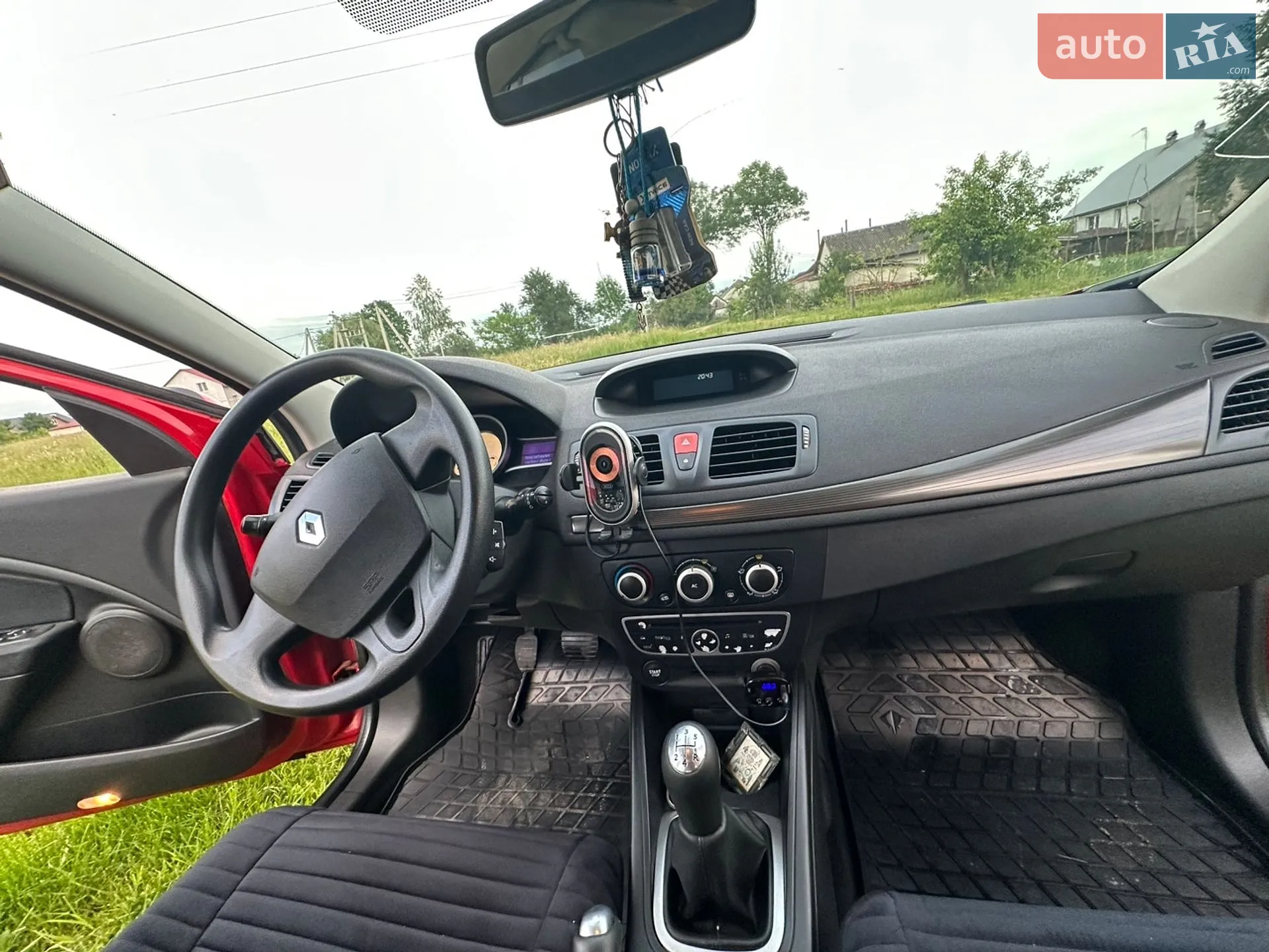 2010 Renault Megane - мініатюра 9