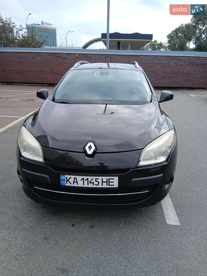 2010 Renault Megane - мініатюра 27