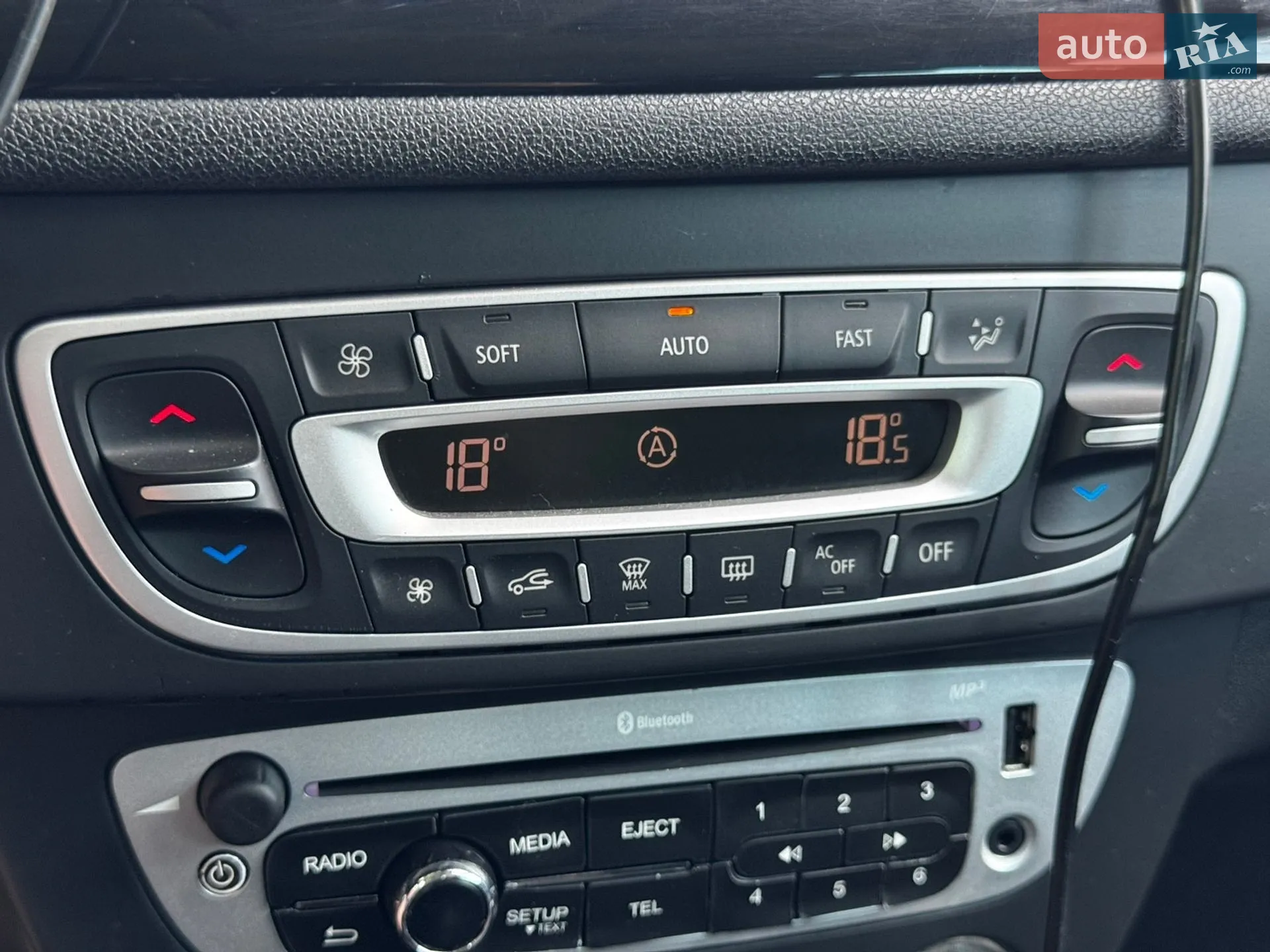 2012 Renault Megane - мініатюра 28