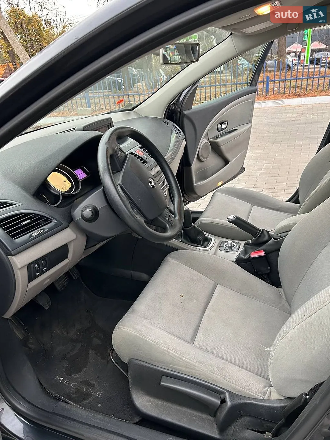 2010 Renault Megane - мініатюра 13