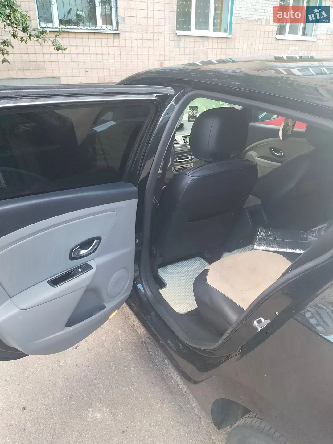 2010 Renault Megane - мініатюра 20