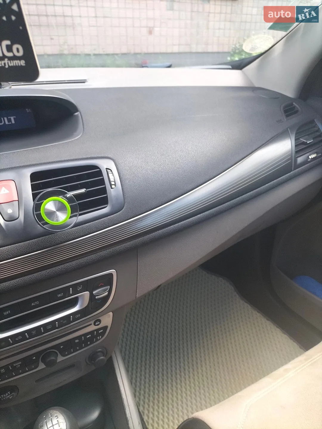 2010 Renault Megane - мініатюра 22