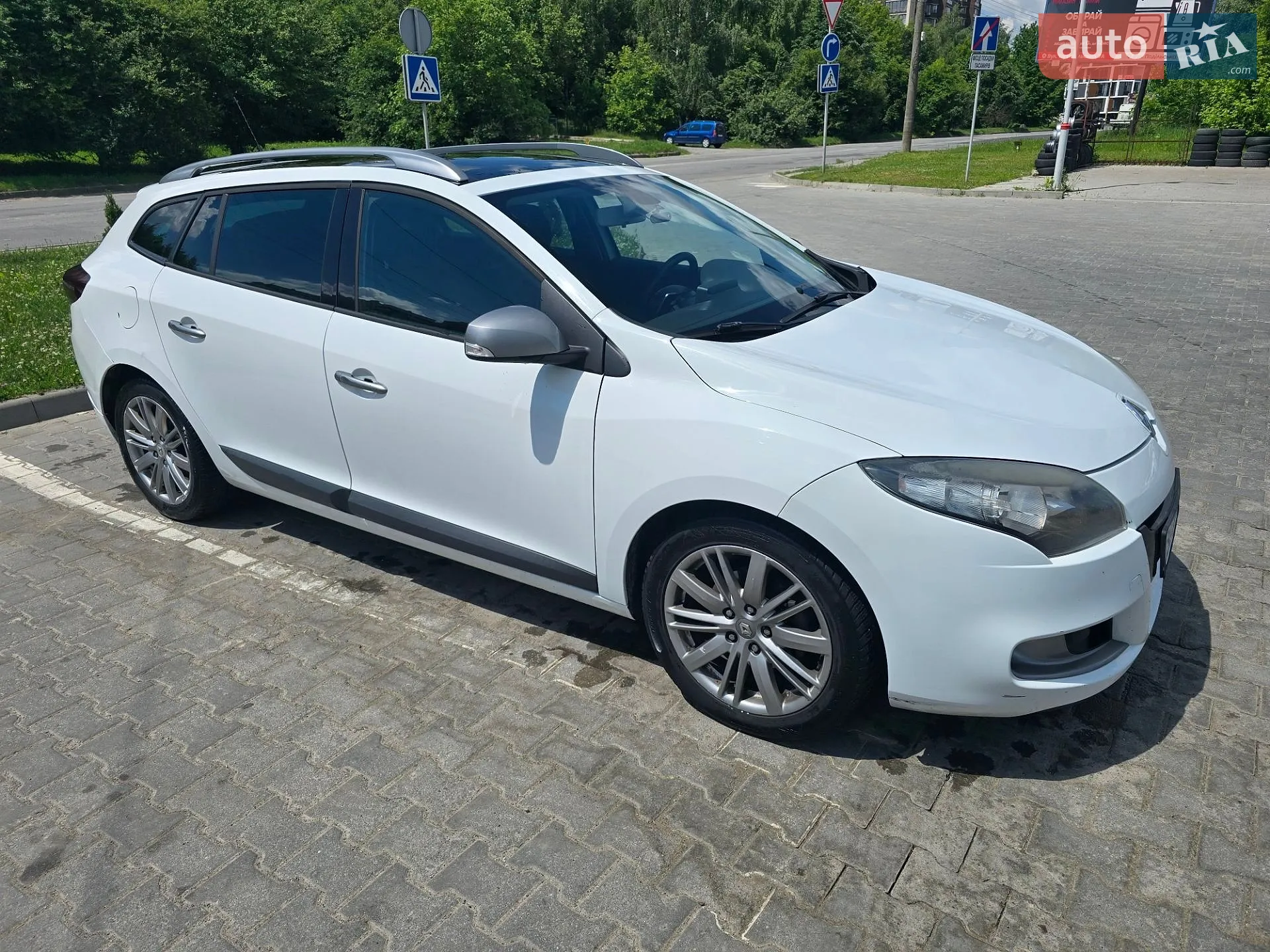 2011 Renault Megane - мініатюра 8