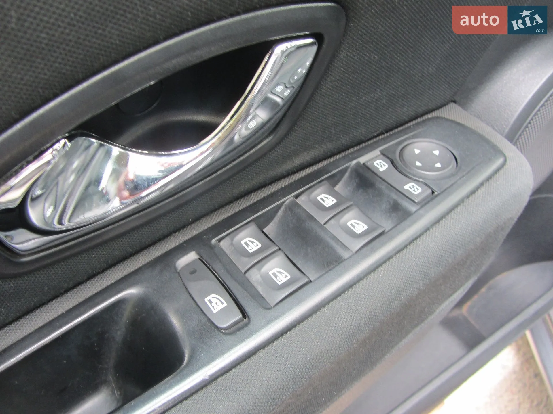 2012 Renault Megane - мініатюра 41