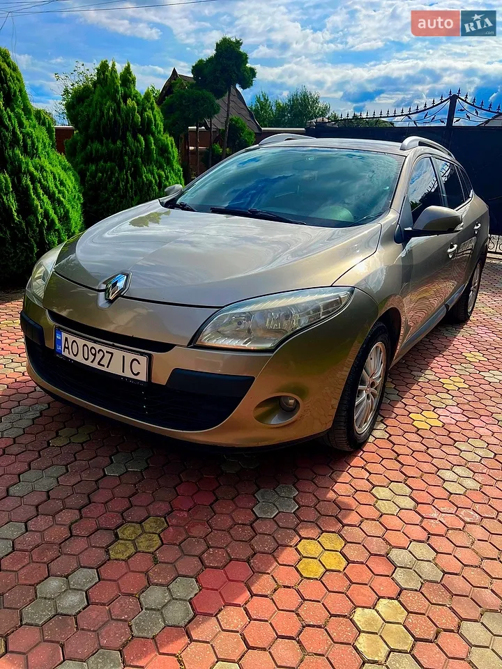 2010 Renault Megane - мініатюра 28