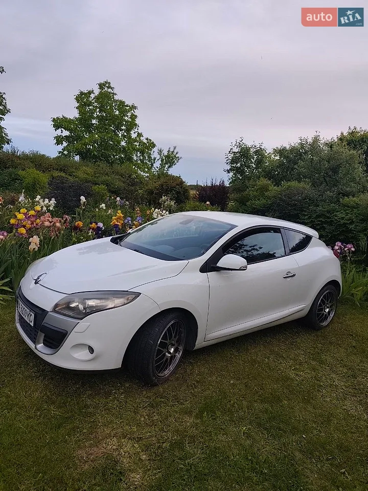 2010 Renault Megane - мініатюра 16