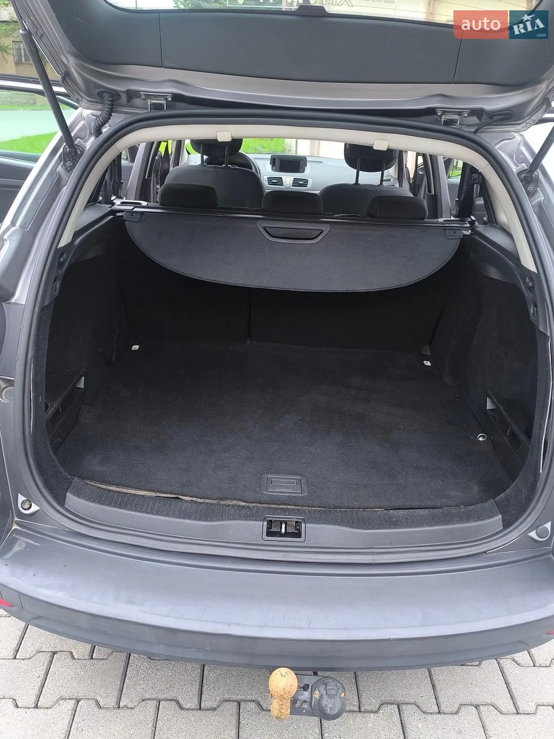 2010 Renault Megane - мініатюра 10