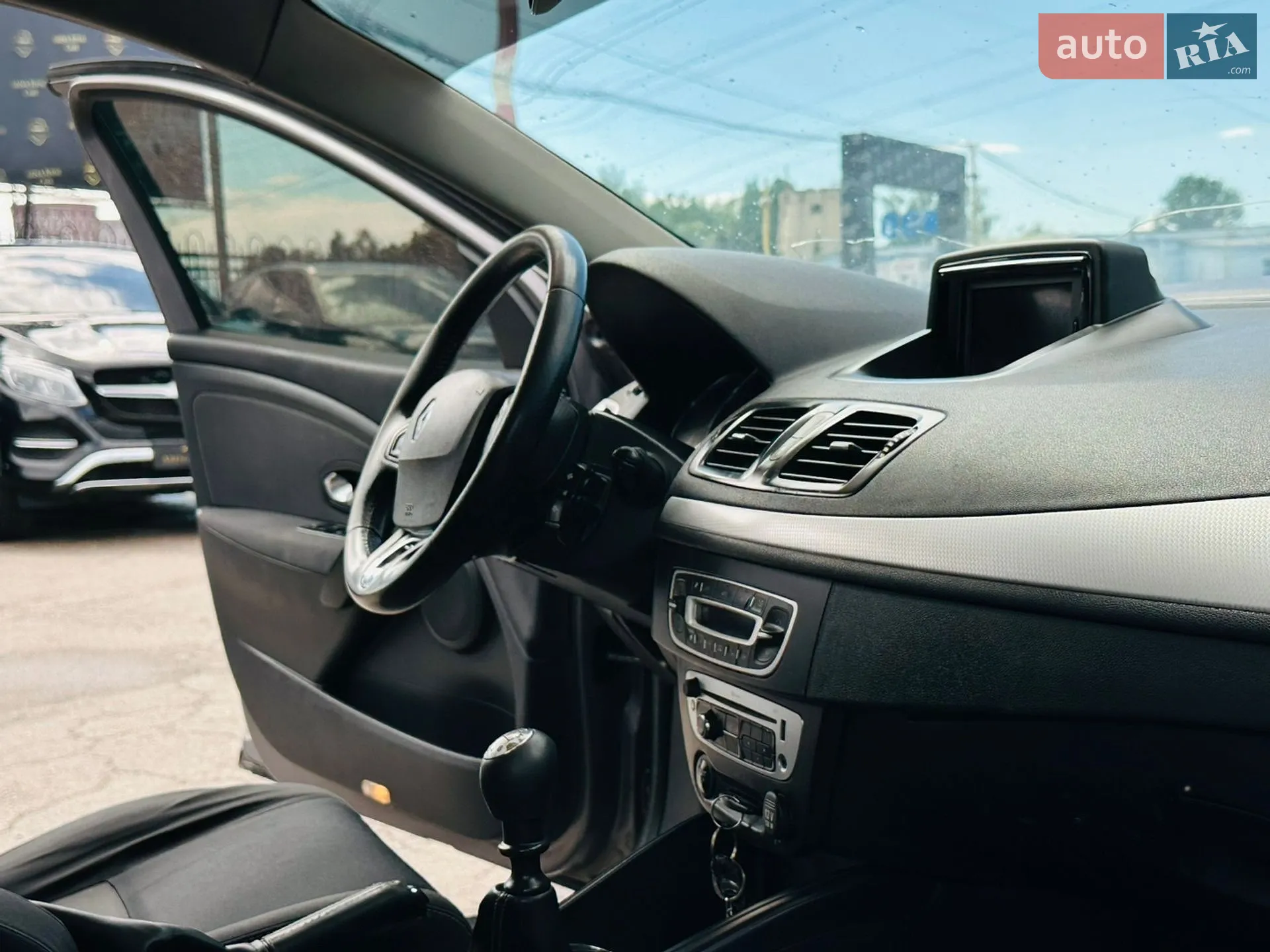 2013 Renault Megane - мініатюра 24