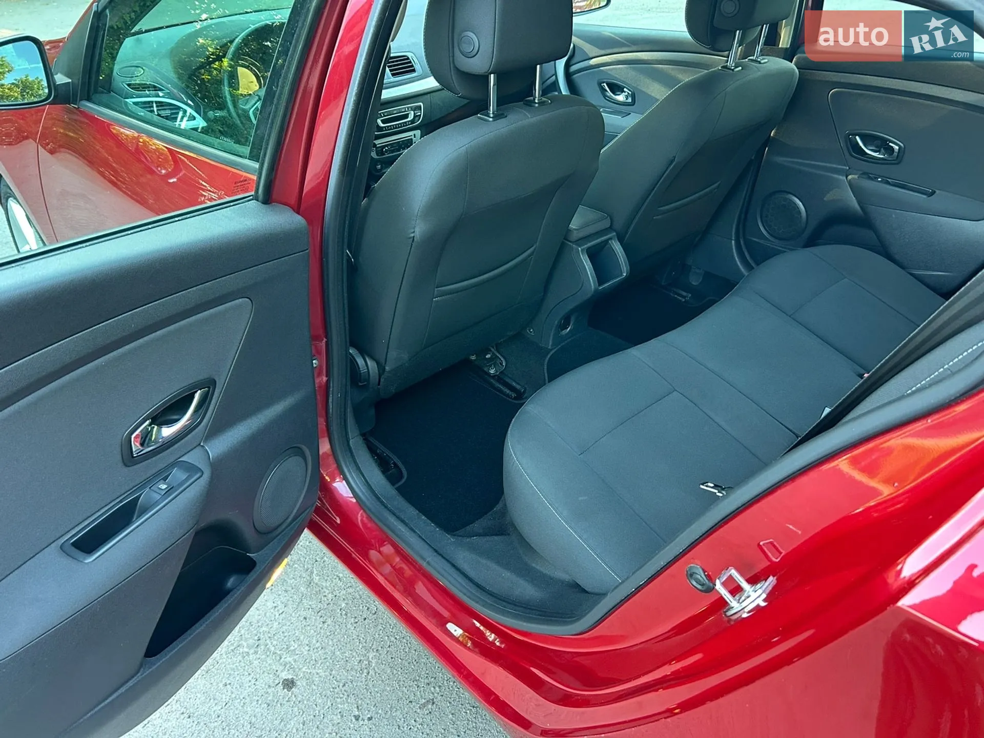 2012 Renault Megane - мініатюра 17