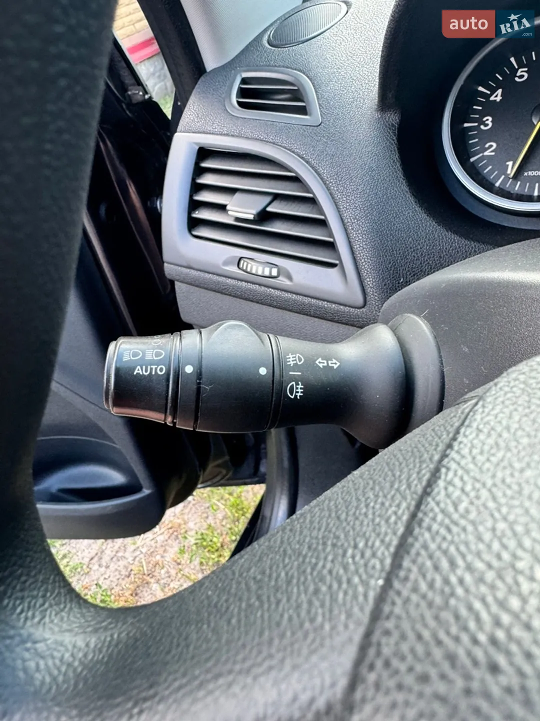 2011 Renault Megane - мініатюра 40