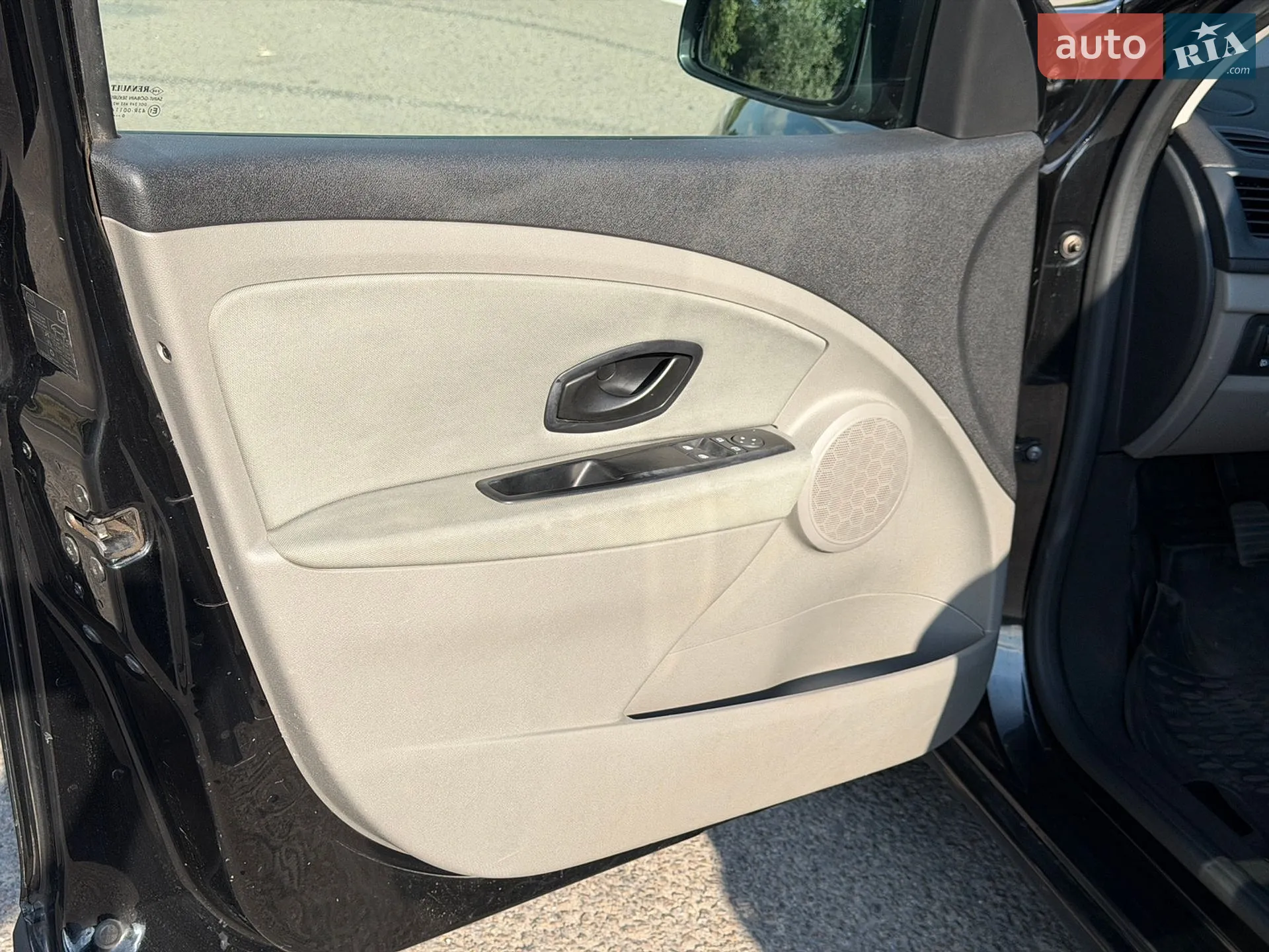 2010 Renault Megane - мініатюра 26