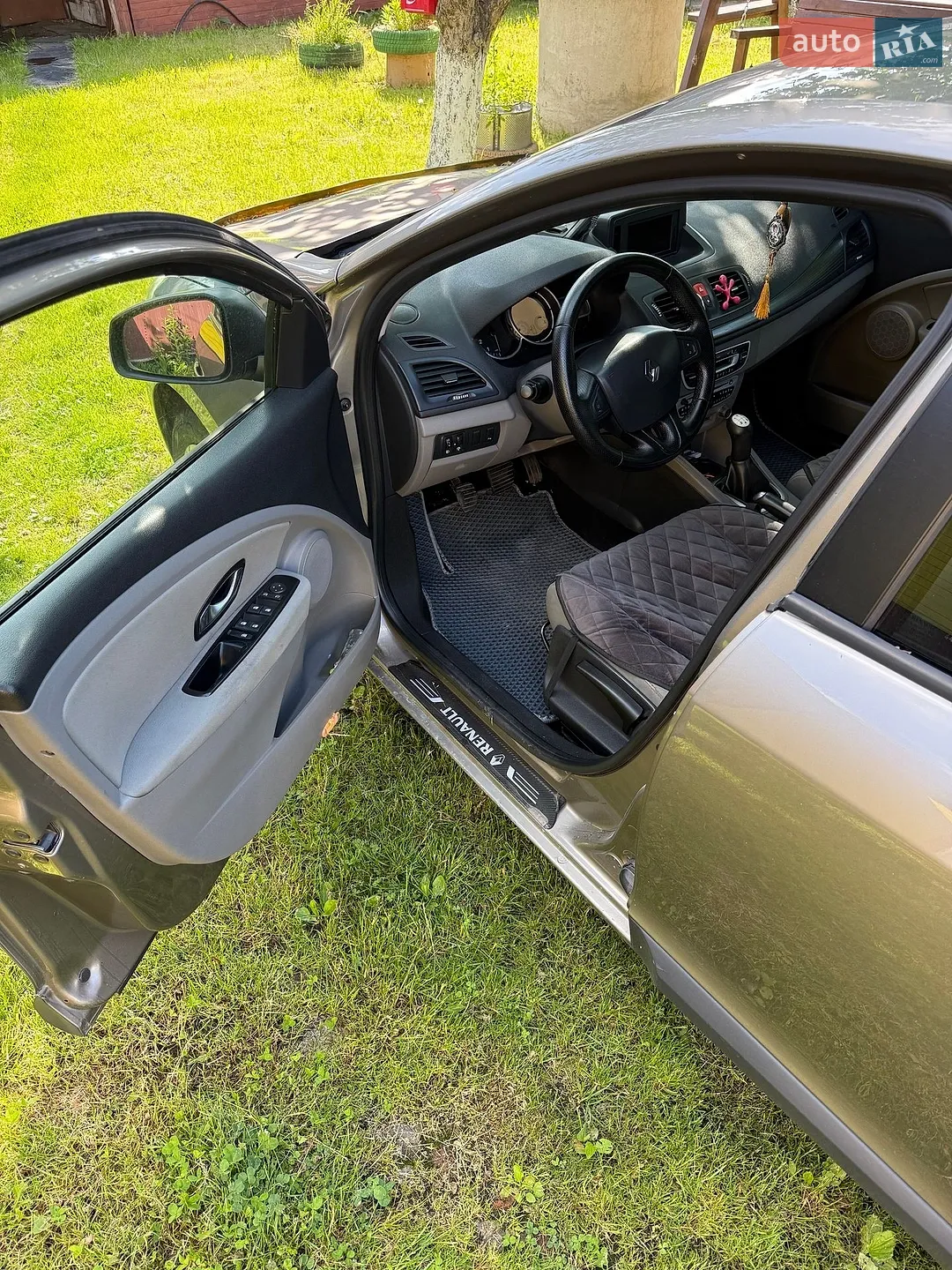 2010 Renault Megane - мініатюра 5