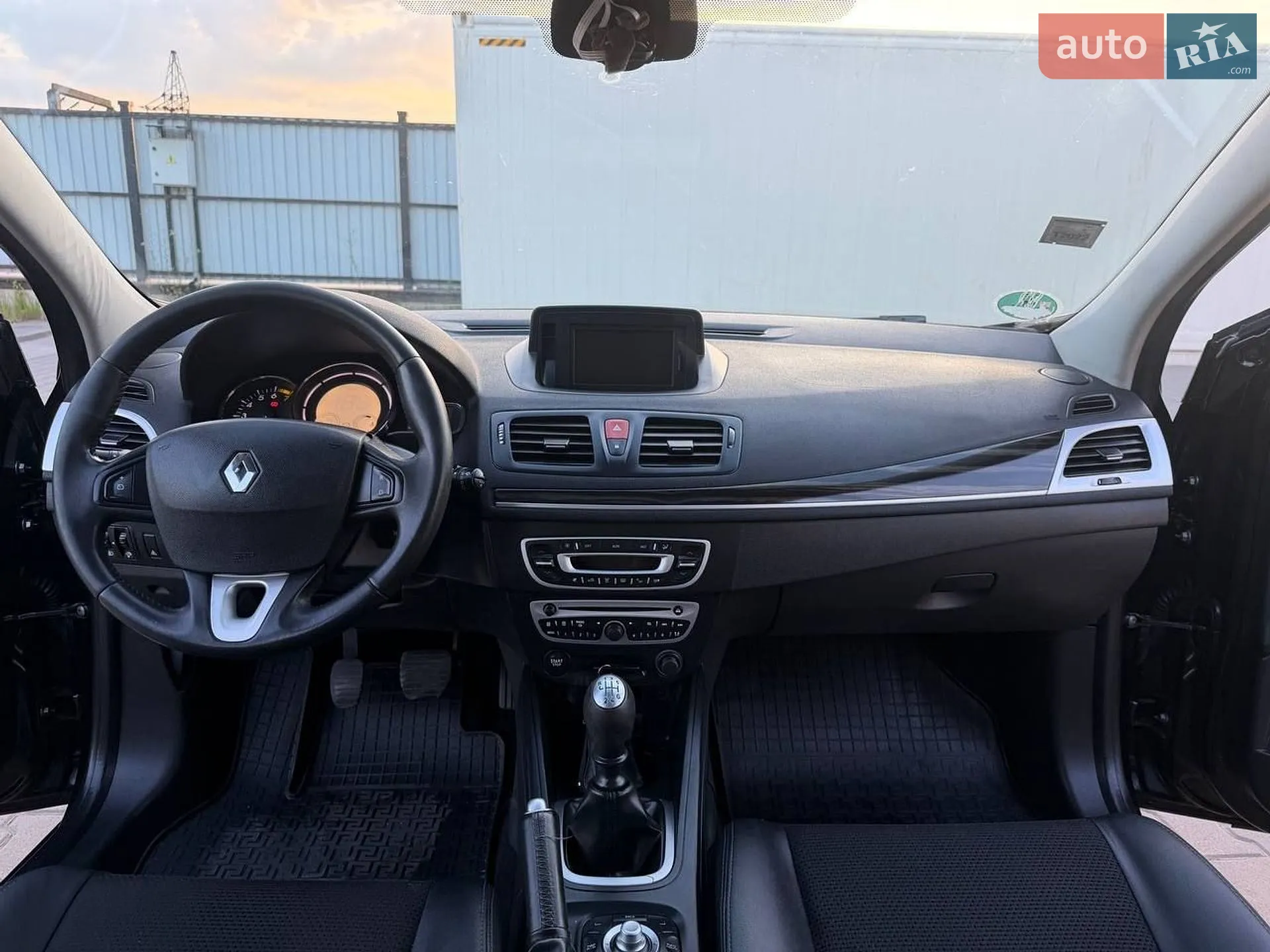 2010 Renault Megane - мініатюра 24